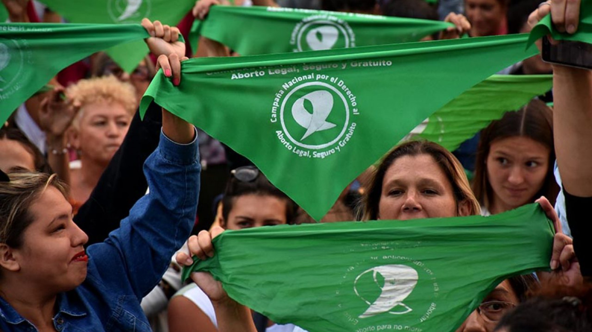 Hoy podría ser ley el aborto tras una jornada histórica en el Senado