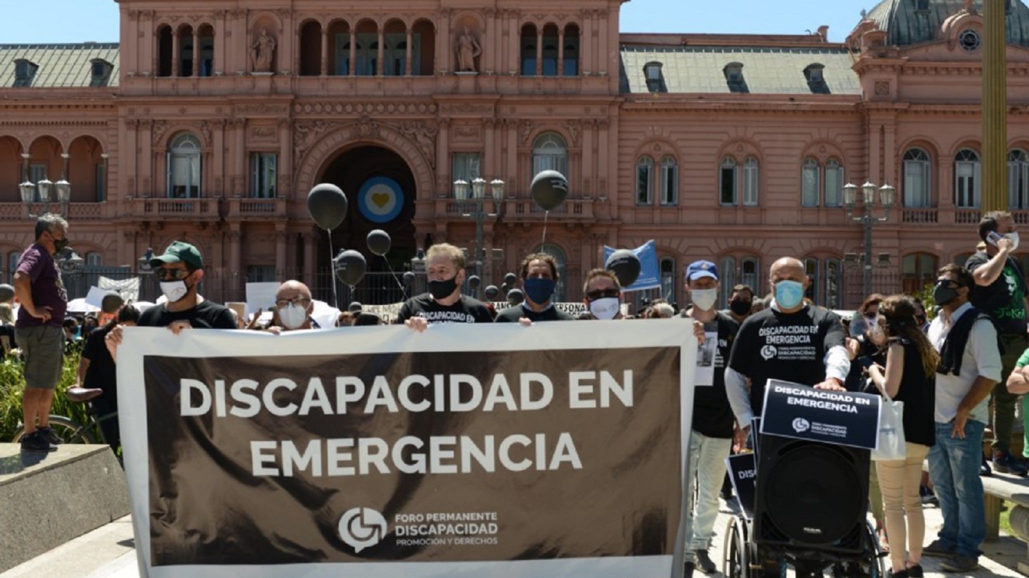 Discapacidad en Emergencia: personas con discapacidad marcharon y entregaron un petitorio en Casa Rosada