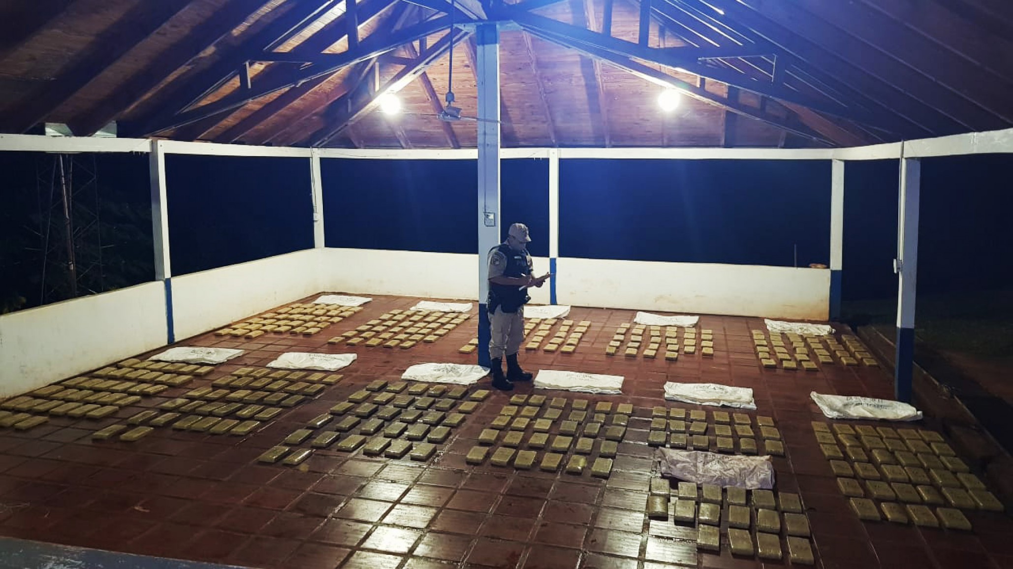 Megaoperativo: Prefectura Naval secuestró más de 2 toneladas de marihuana