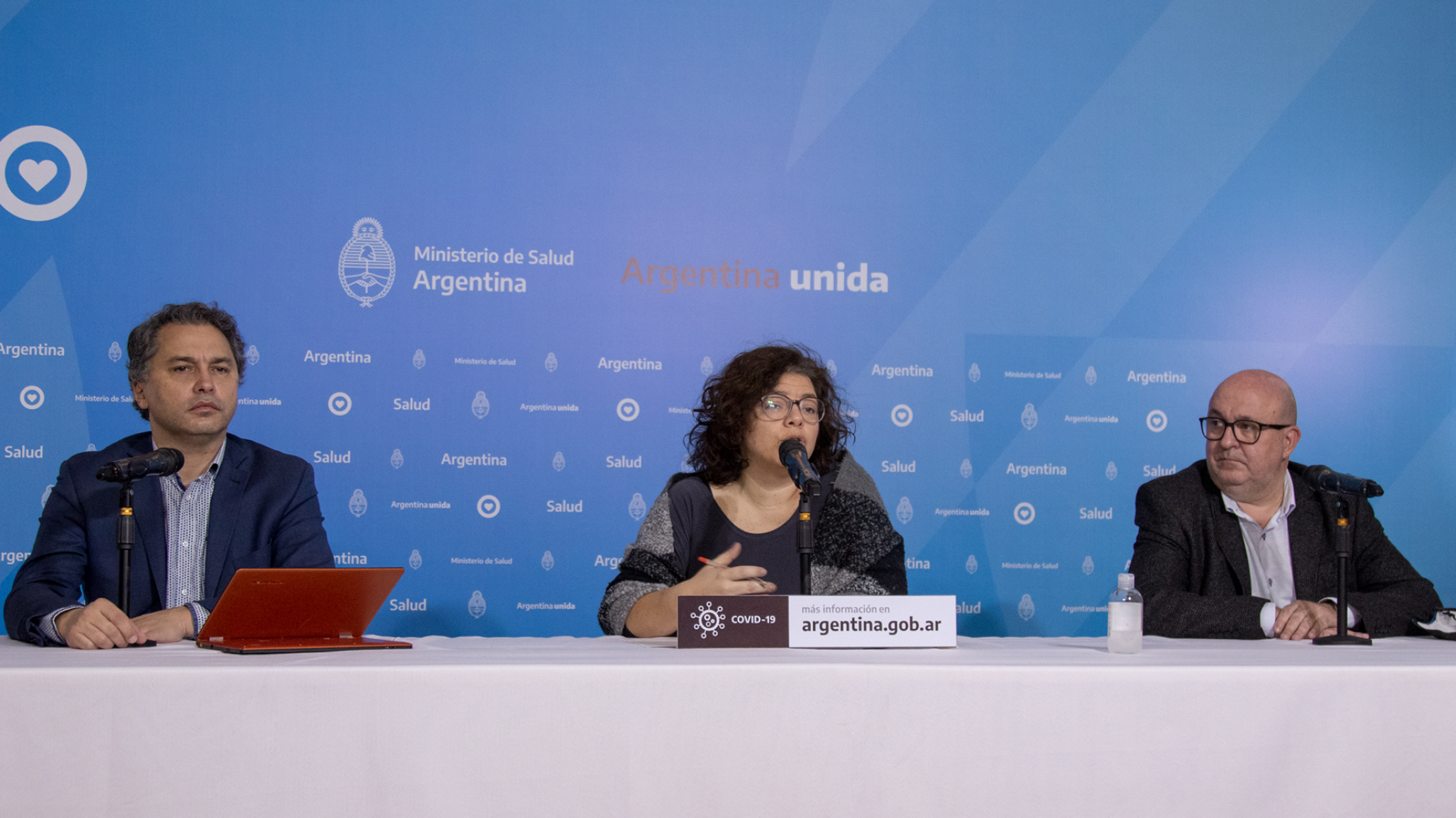 El reporte de coronavirus será semanal desde febrero