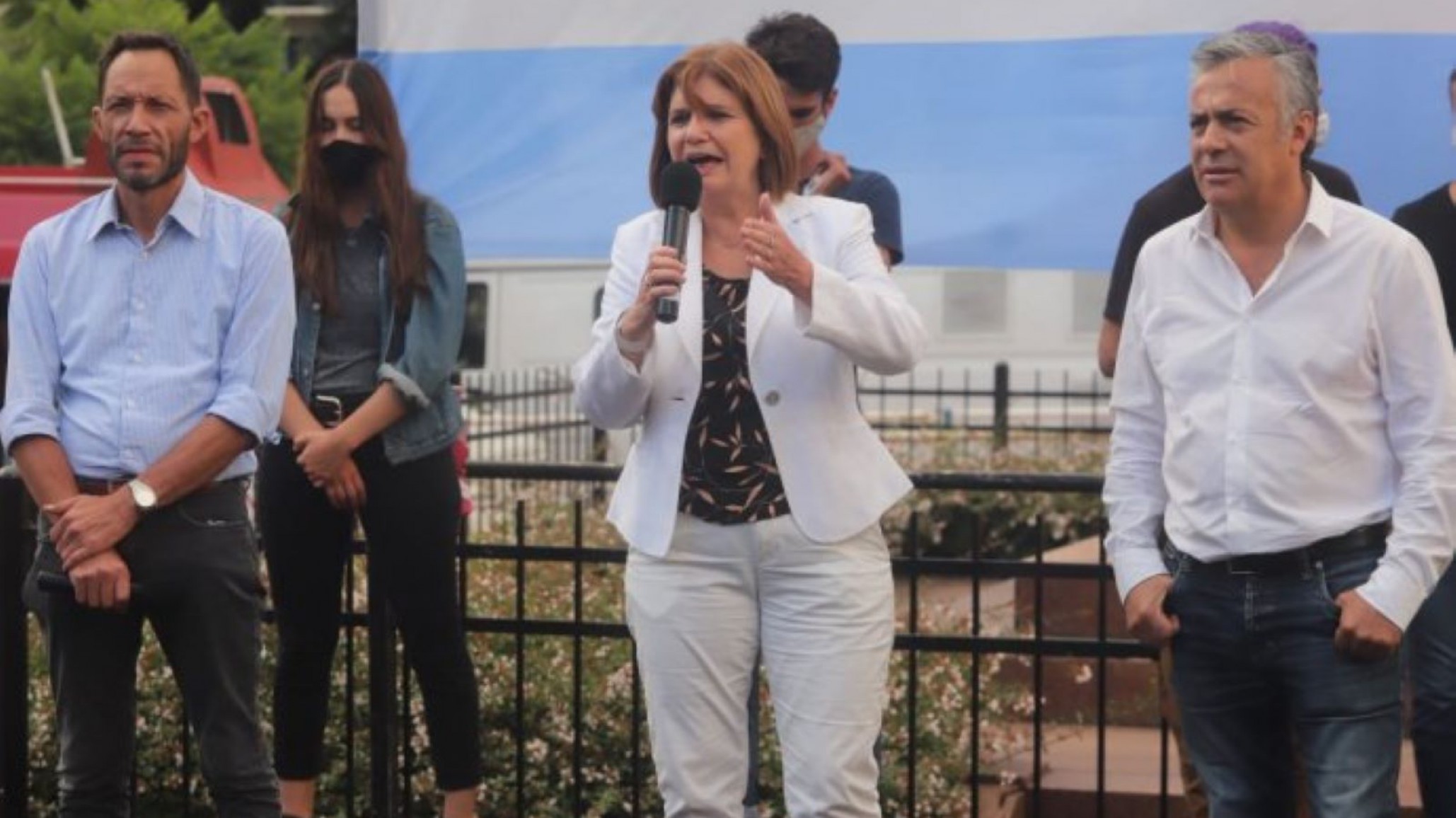 Juntos por el Cambio con la “jornada nacional de clases abiertas” pidió regresar a las aulas