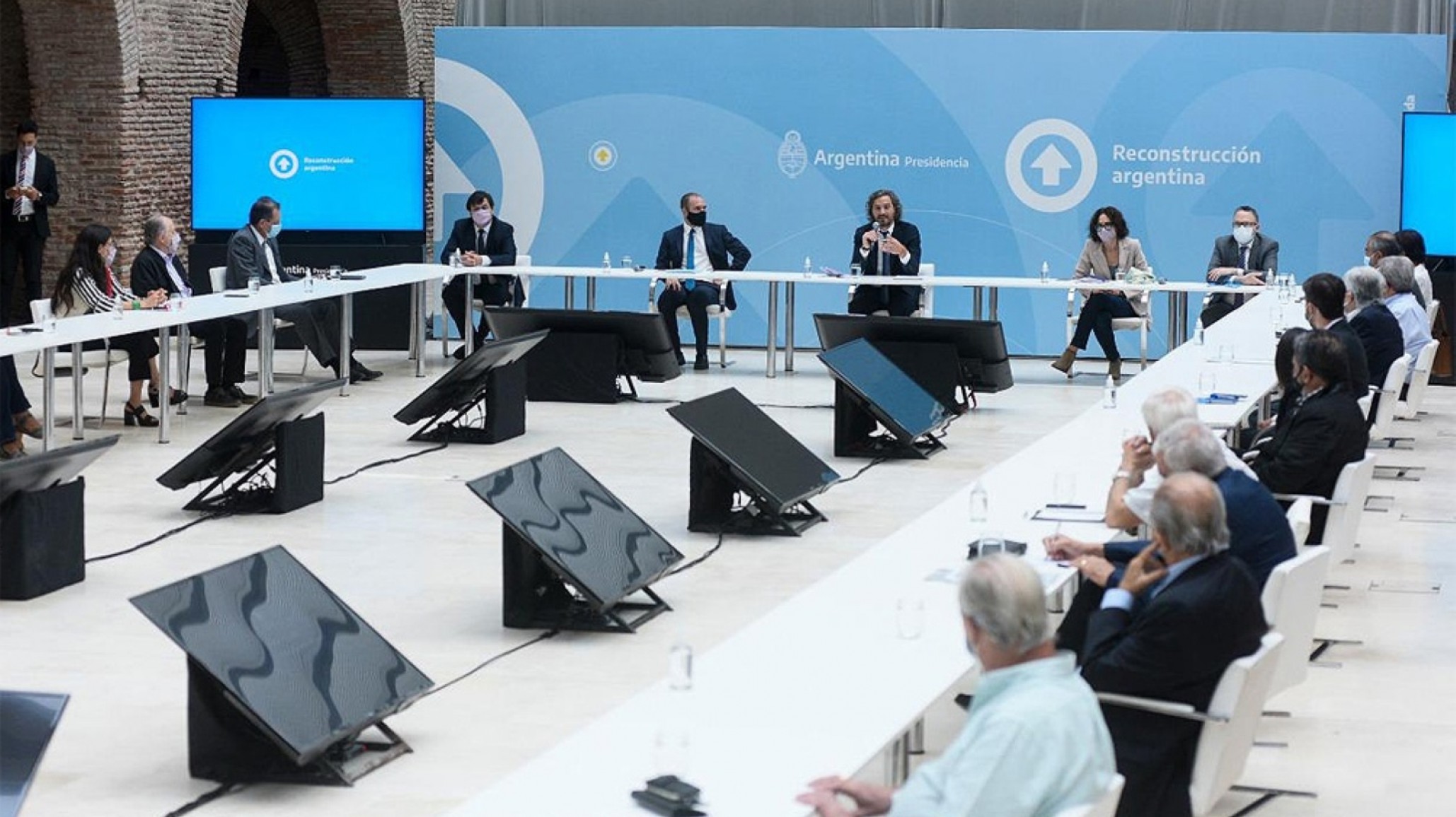 Los gremios y el gobierno nacional acordaron paritarias libres