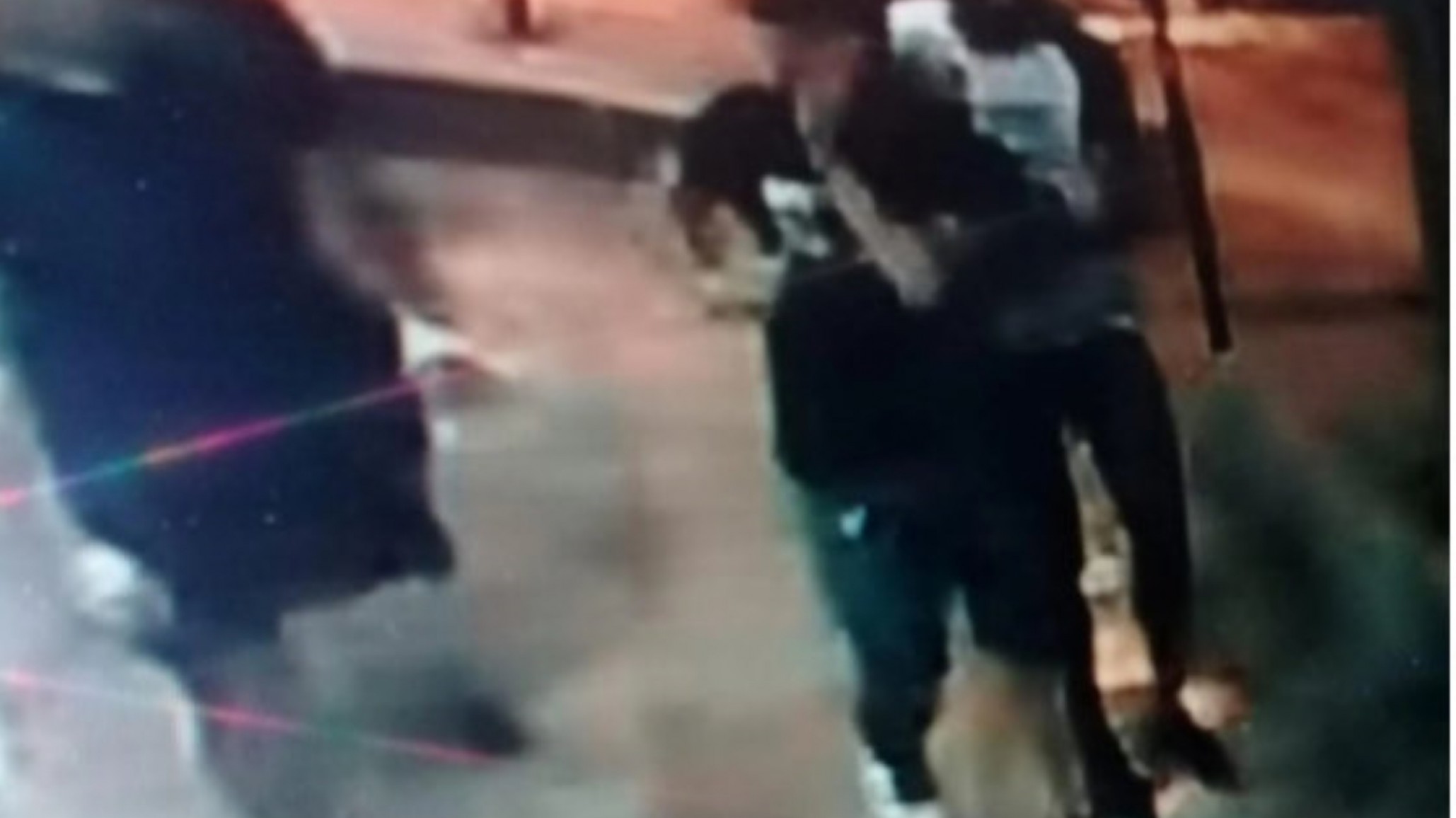 Futbolista acuchillado: un delantero fue herido a la salida de un pub