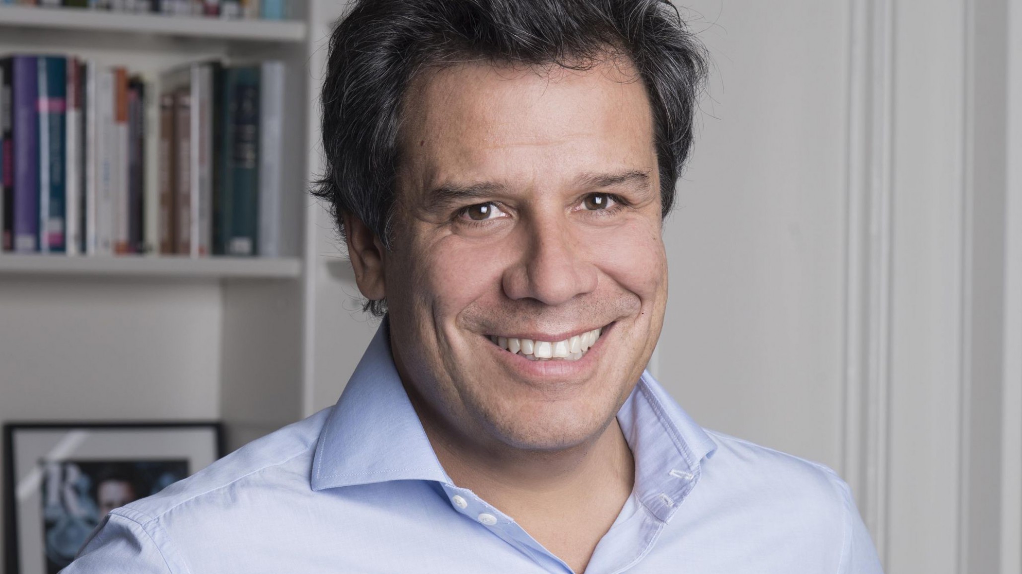 Facundo Manes aseguró “El personal de salud NO DA MÁS”