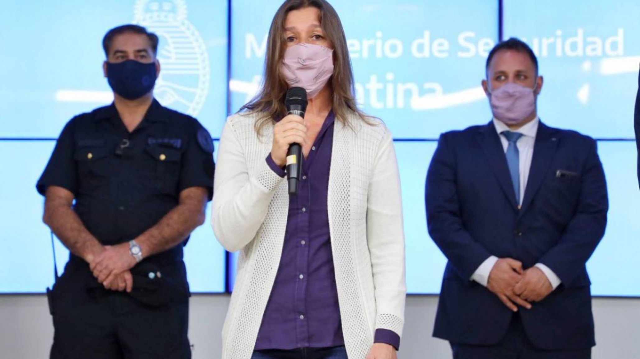 Sabina Frederic sobre el envío de armas a Bolivia: “No puede ser que los funcionarios no supieran”