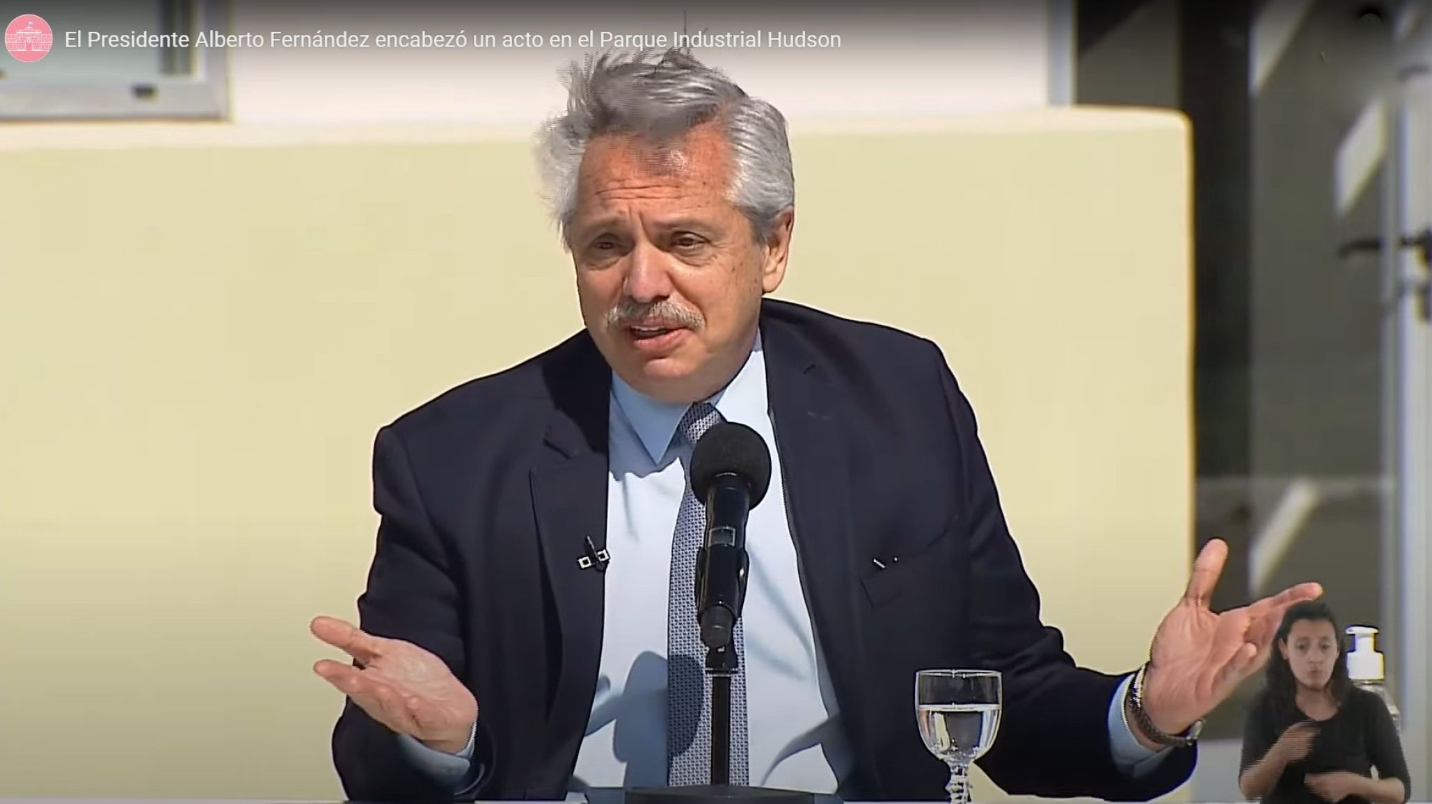 Fernández aseguró “la solución de la pobreza es el trabajo, no los planes sociales”