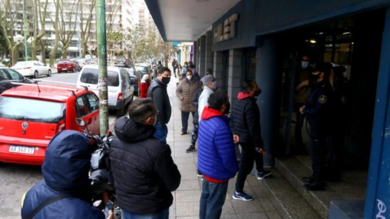 “A mí no me agarran” dijo y se fugó para no ser autoridad de mesa