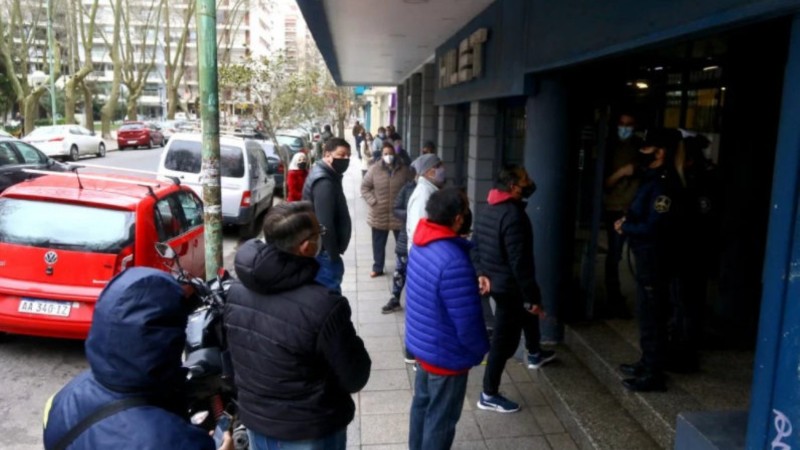 “A mí no me agarran” dijo y se fugó para no ser autoridad de mesa