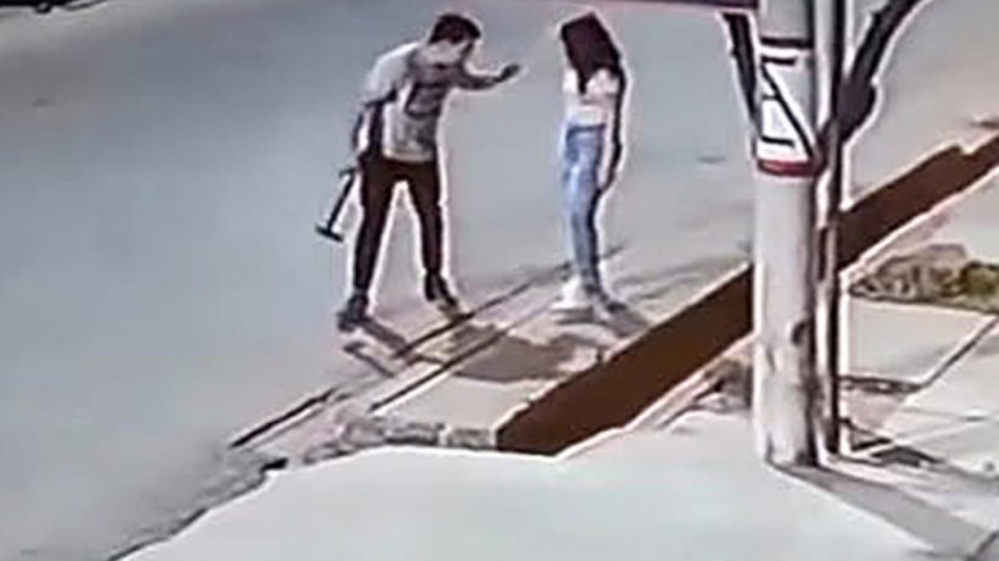 Empezó juicio a joven que golpeó a su novia y atacó con un fierro al sereno que la defendió