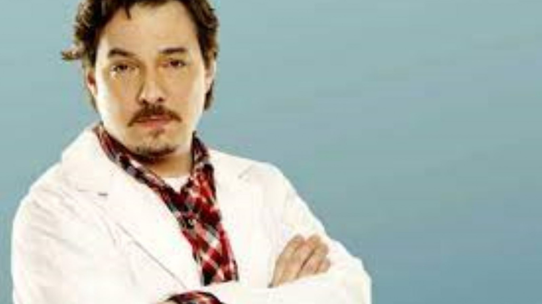 El actor Fernán Mirás tuvo un aneurisma cerebral y está en terapia intensiva