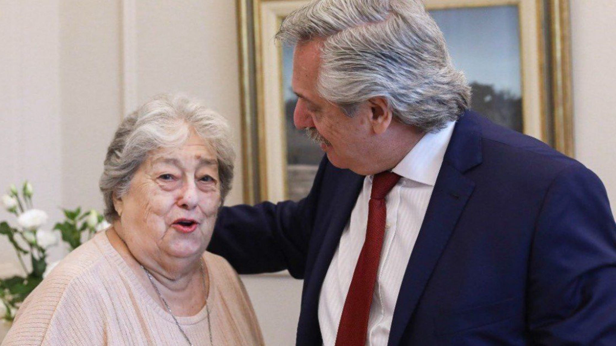 Alberto Fernández suspendió marcha del 17 de octubre y Hebe cuestionó “está haciendo todo mal”