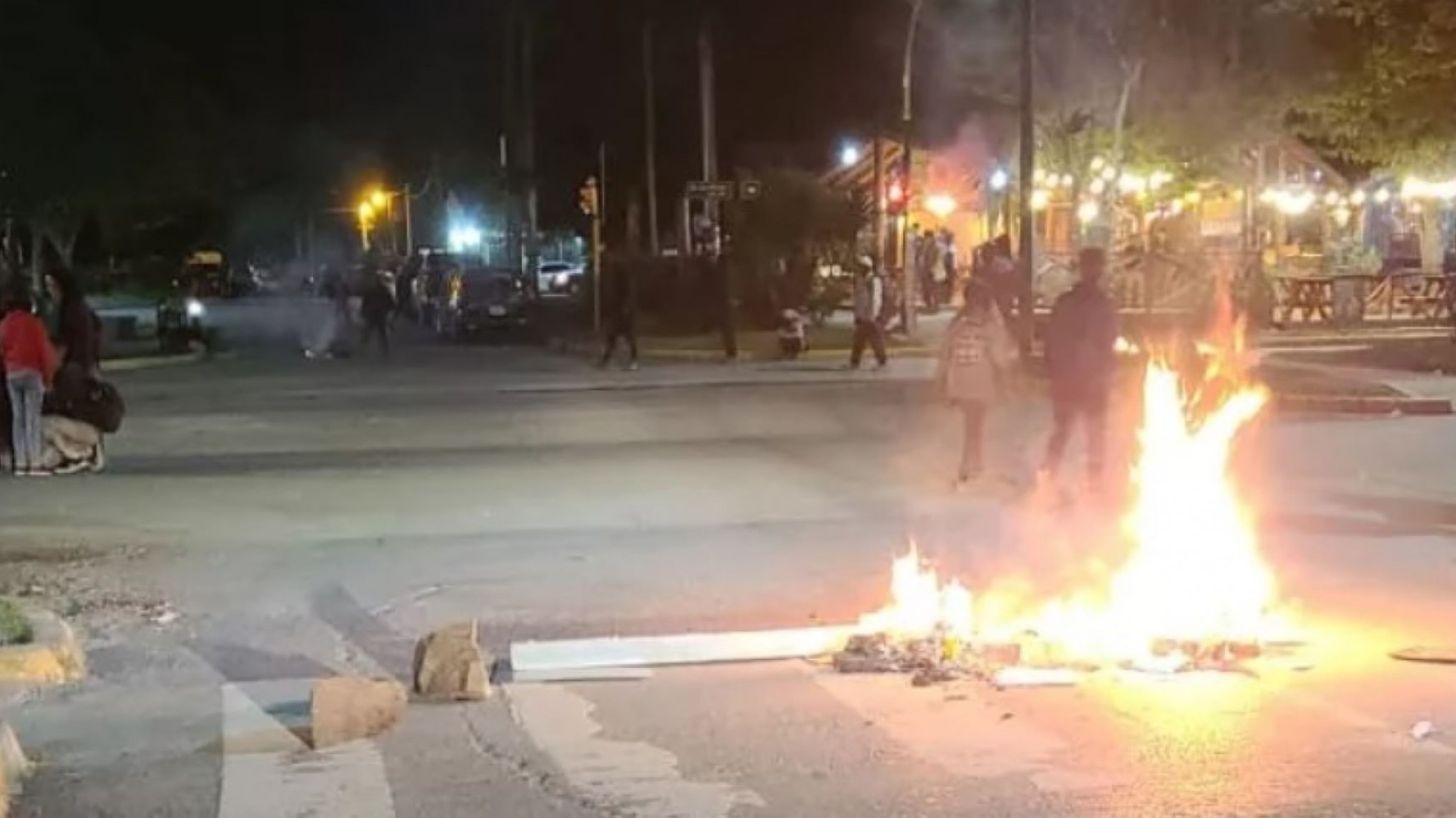 El Bolsón: Un muerto, nuevas protestas y cortes