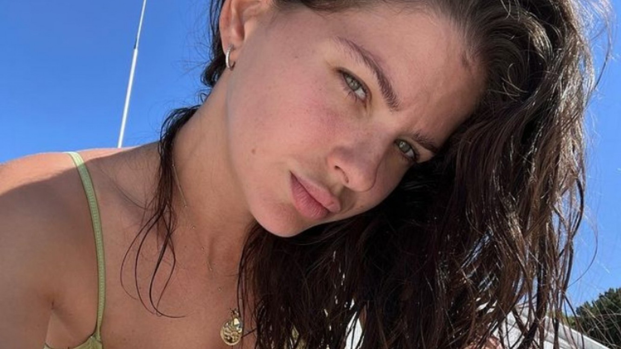 La China Suárez despidió el año en topless