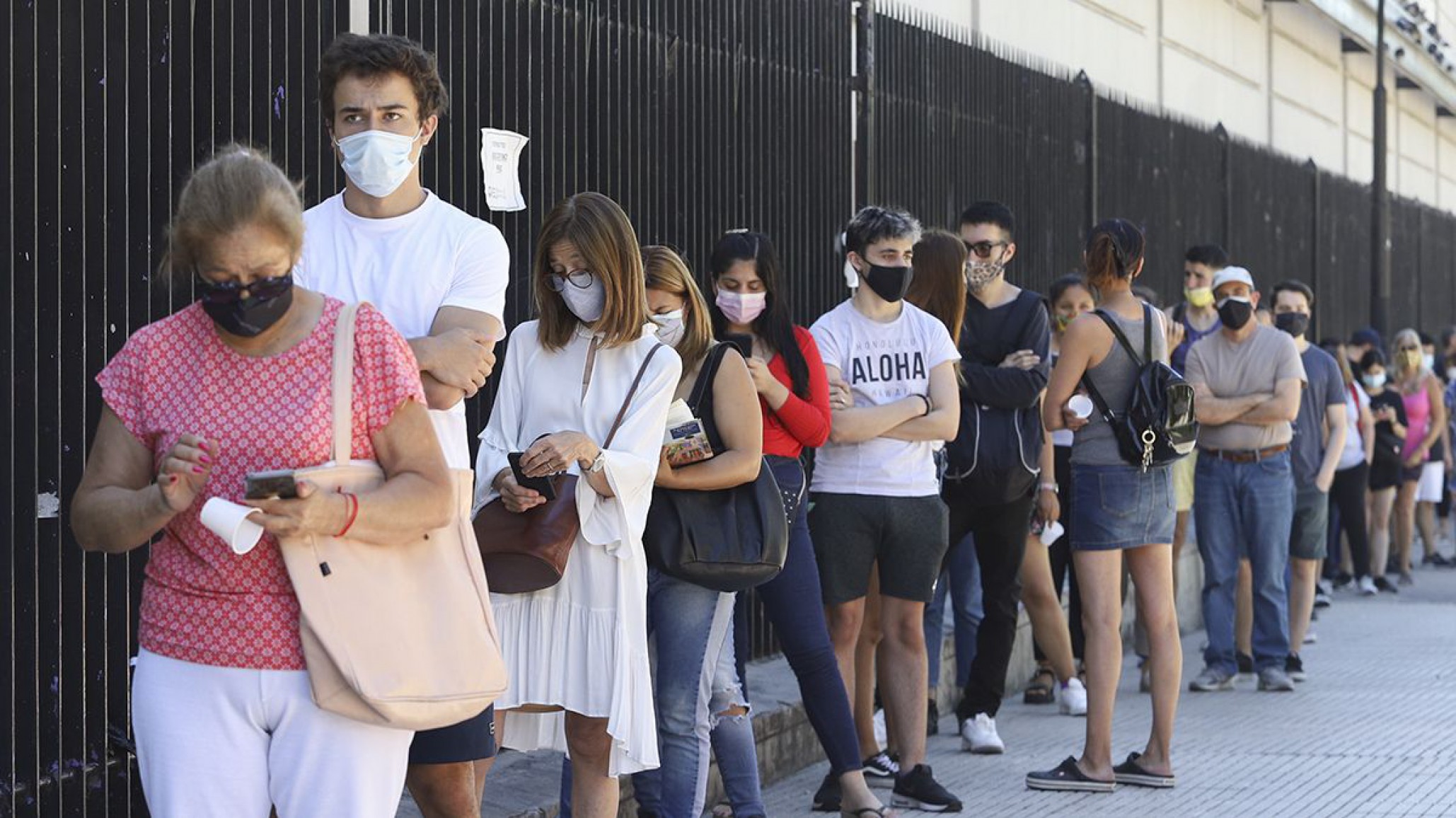 Coronavirus en Argentina: 110.553 nuevos casos y 42 fallecidos