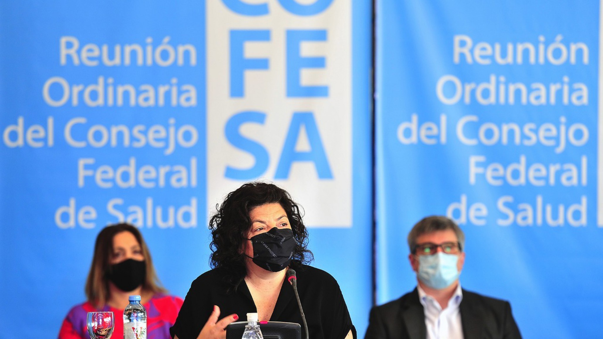 Carla Vizzotti y ministros provinciales buscan incentivar la vacunación infantil antes del inicio de cursada