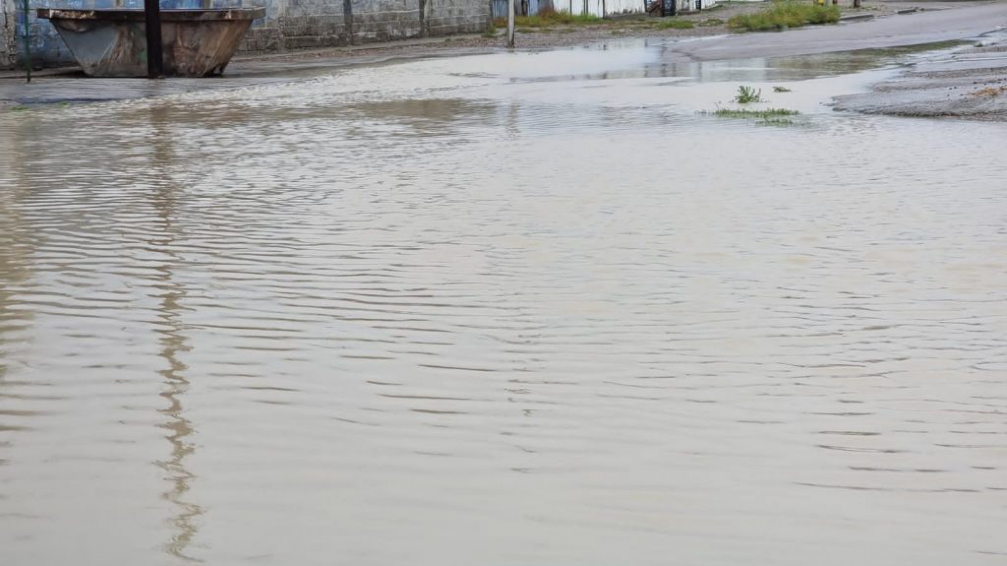 Lluvia y anegamientos: “se generó una situación compleja en la zona de los kilómetros”