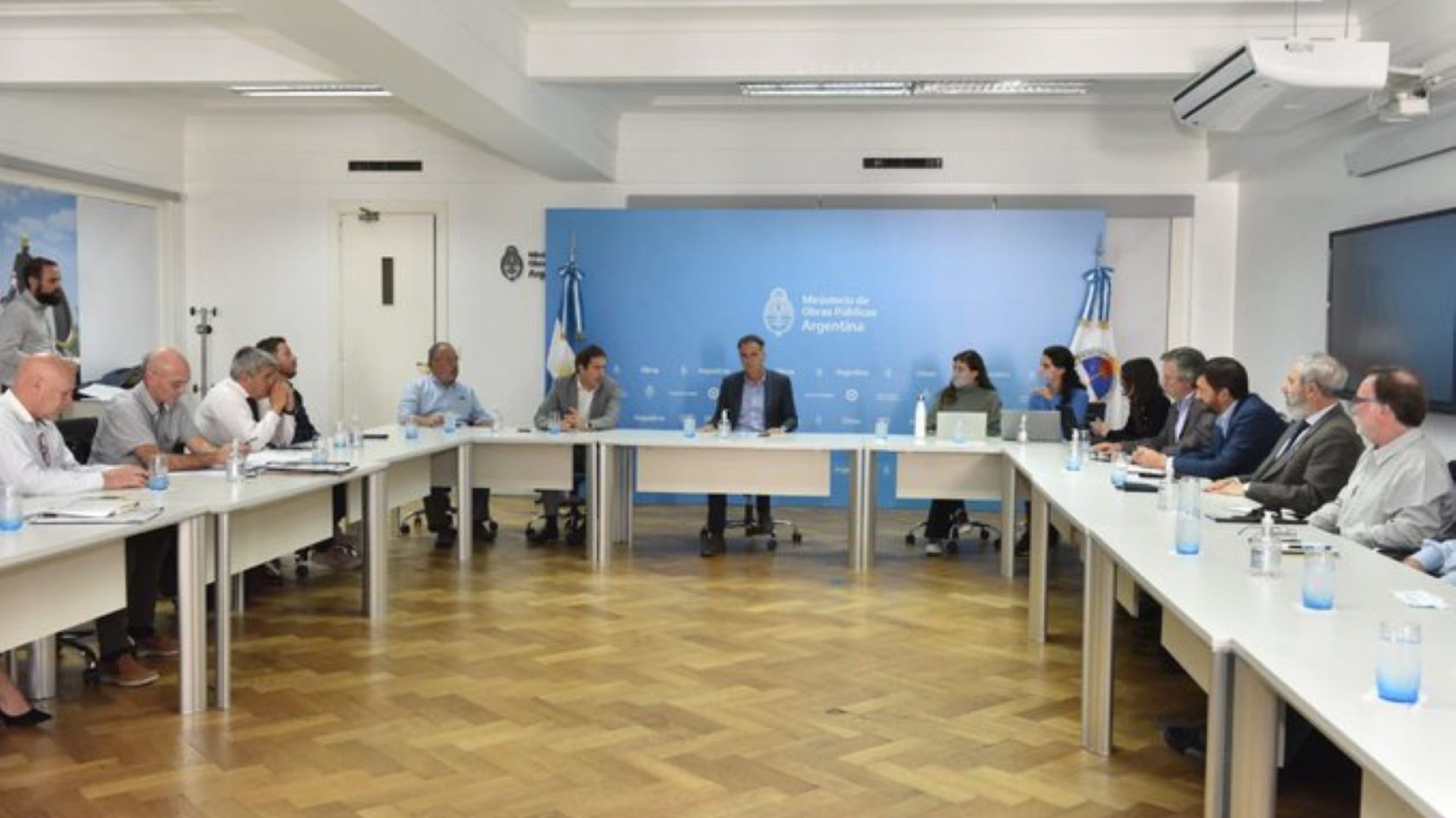 Luque en Buenos Aires: “planteamos a Katopodis las obras importantes que no está faltando licitar”