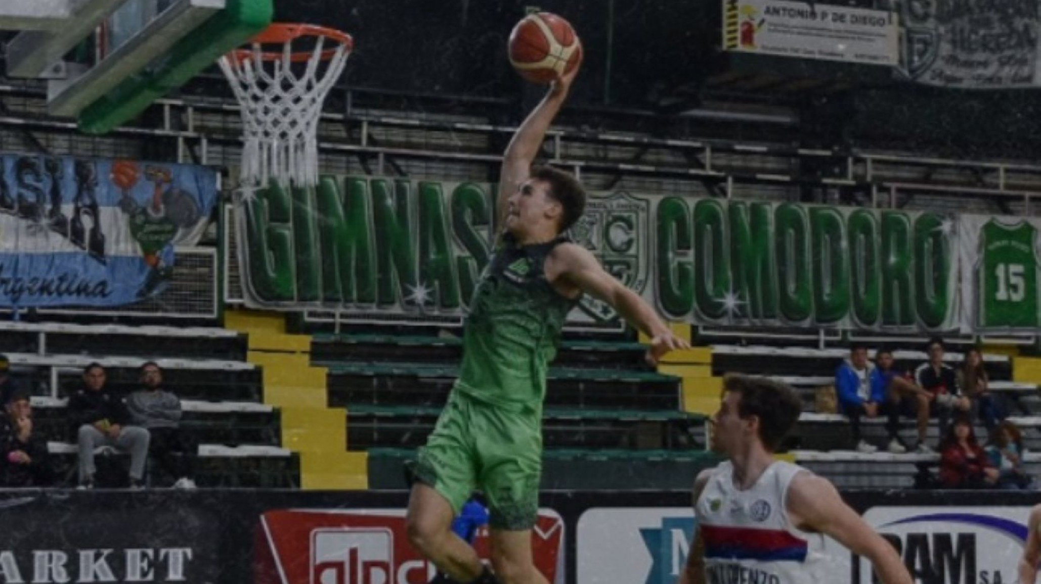 Gimnasia juega con San Lorenzo en el Socios