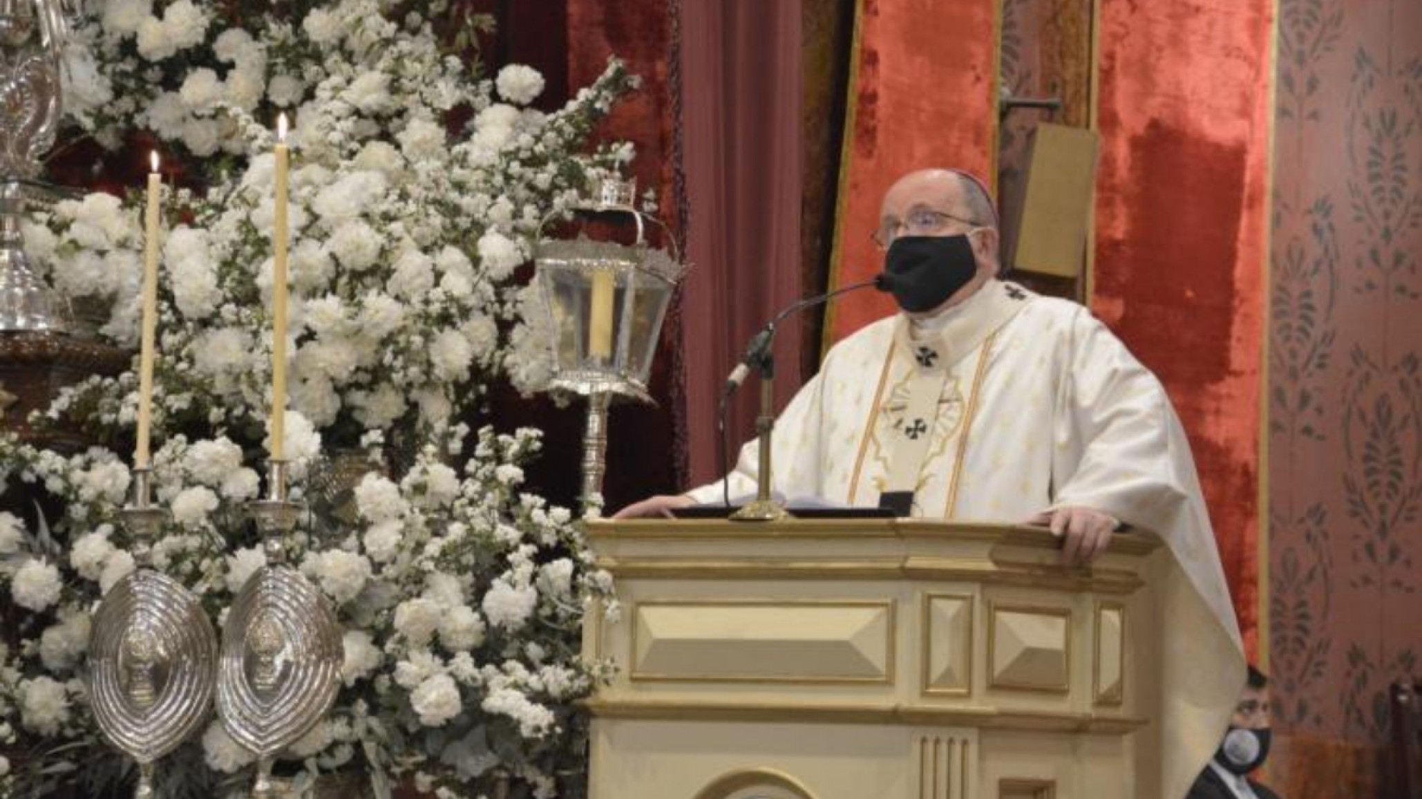 Monjas denunciaron a un arzobispo por violencia de género