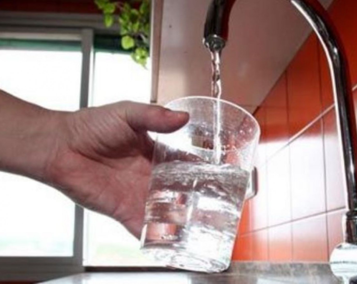 Corte total en Comodoro por rotura del acueducto: 24 horas sin agua