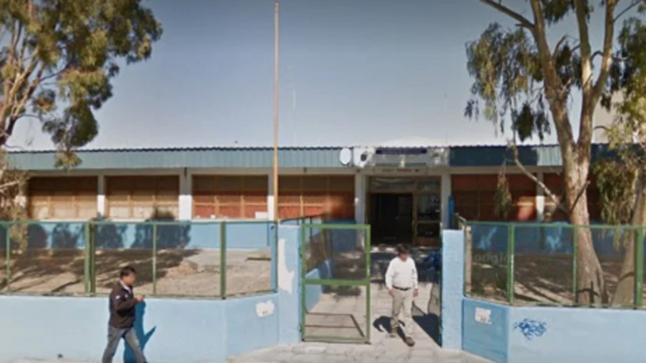 La madre de una alumna agredió a preceptora en Escuela de Madryn