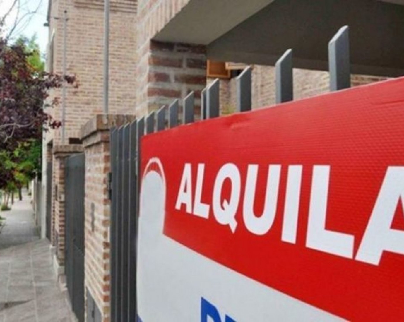 "La oferta supera ampliamente a la demanda": alertan por la crisis inmobiliaria en Comodoro