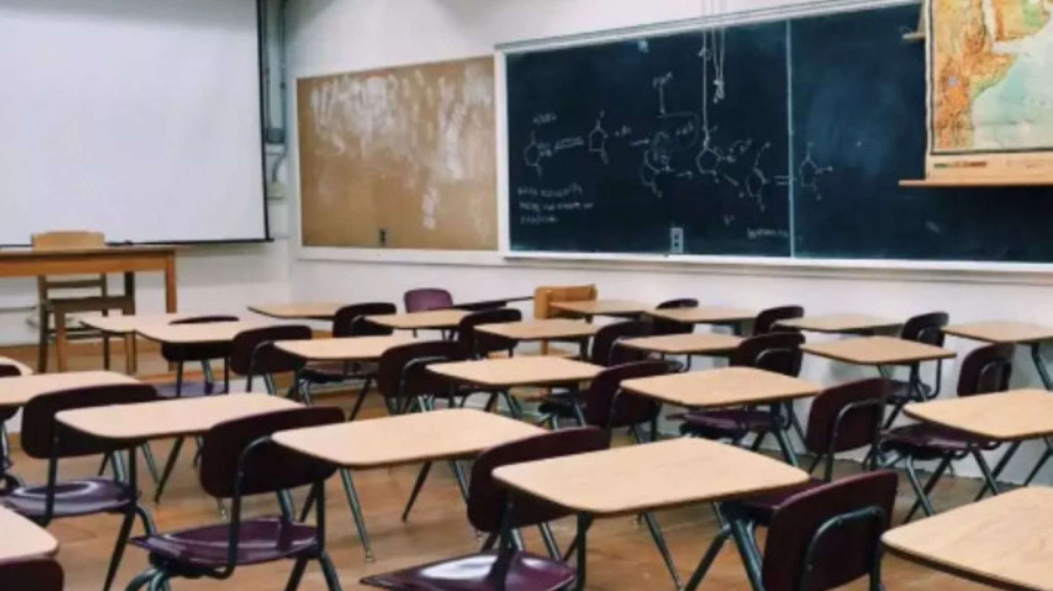 Formosa: alumnos pueden pasar de año con 19 materias previas