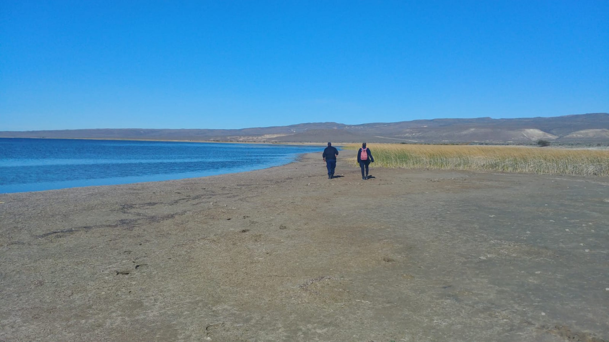 Un equipo del CONICET buscará al nene desaparecido en el lago Musters con un robot submarino