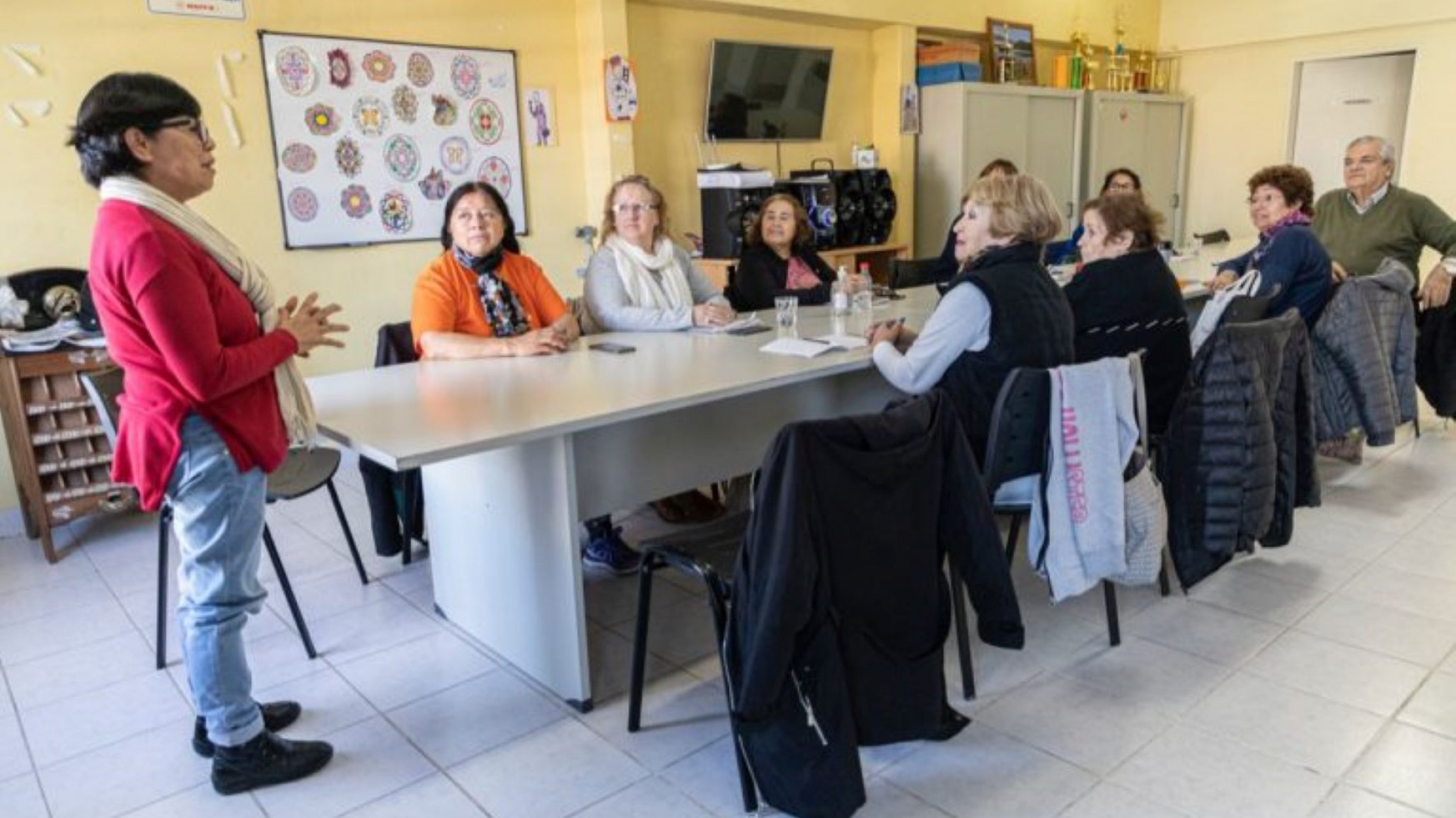 Programa de Inclusión Social en los Multimedios: empezó el taller de radio para adultos mayores