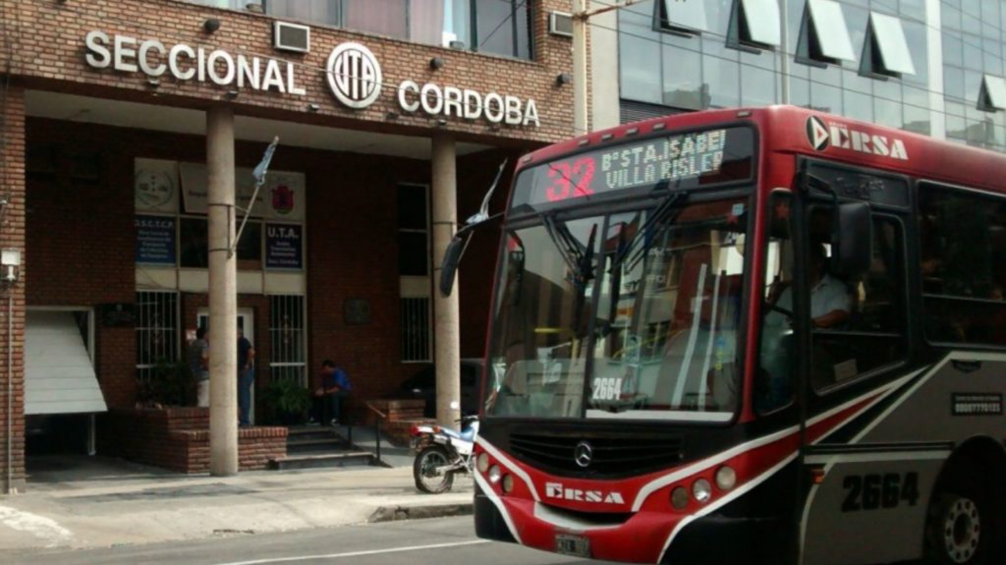 UTA levantó el paro y este jueves y viernes habrá colectivos