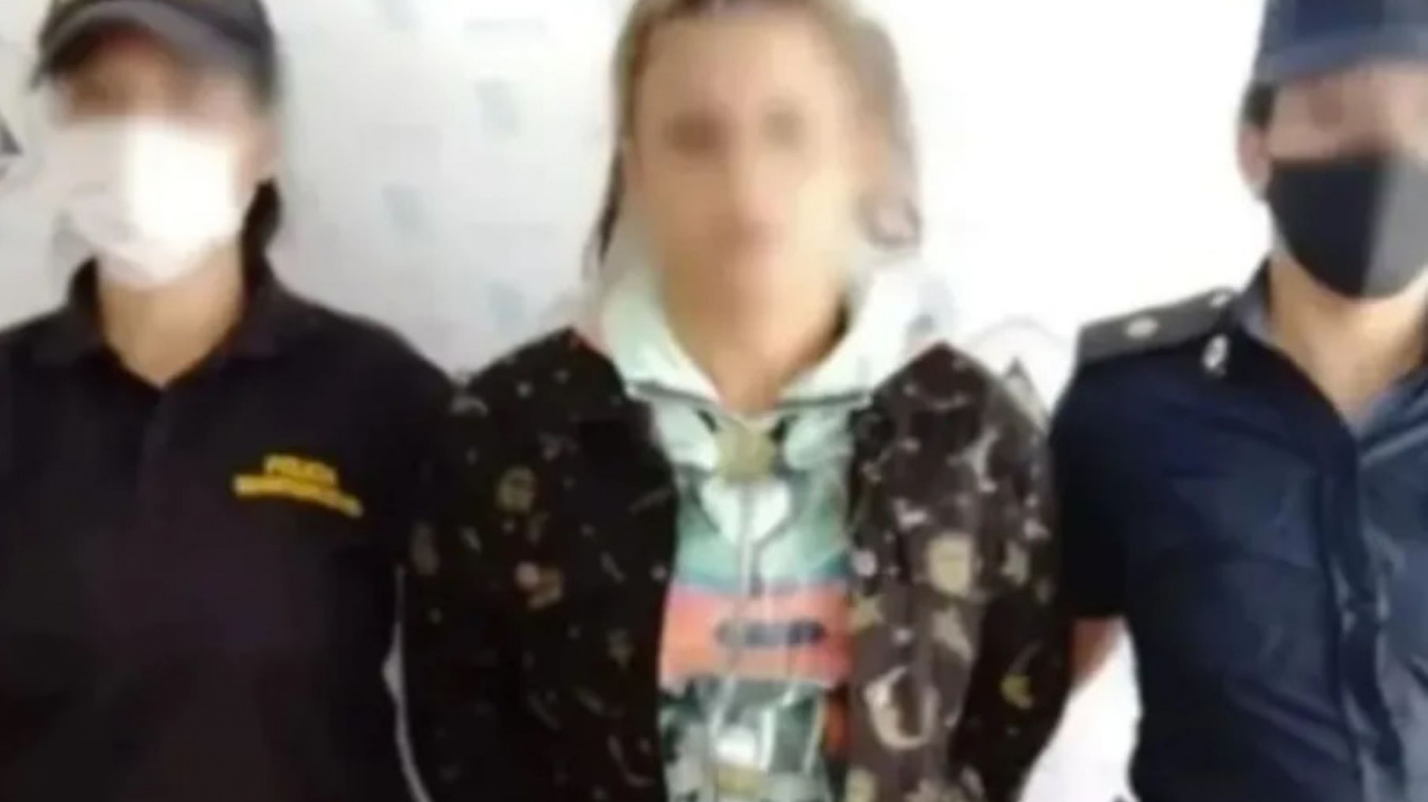 Estafadora de Tinder violó prisión domiciliaria y salió de compras