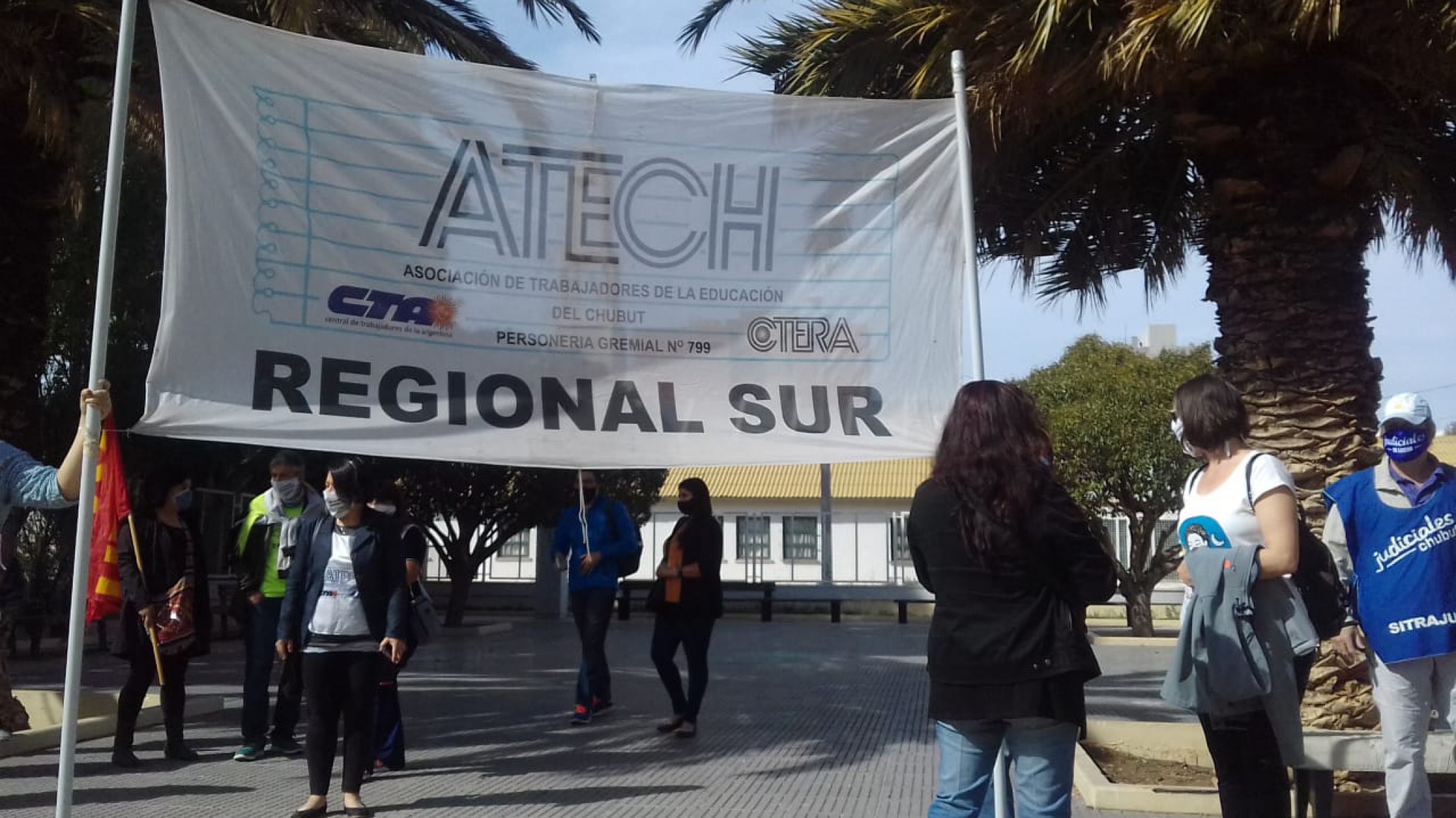 Gobierno provincial llamó a ATECh a una mesa paritaria para este 27 de mayo