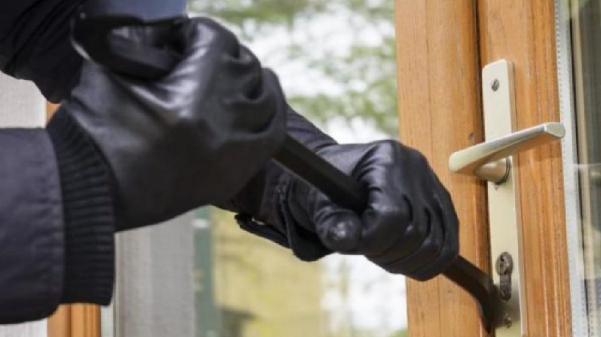 Le desvalijaron su casa en Km5 y pide “no compren nada”