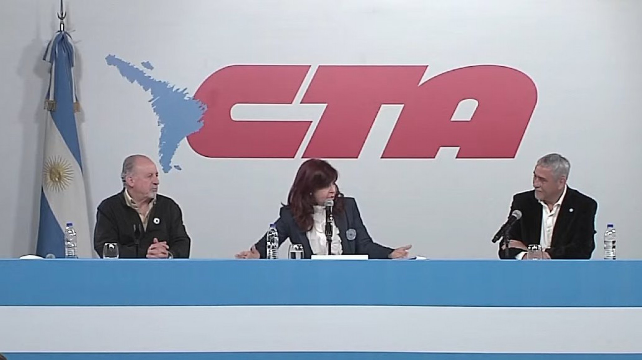 Cristina Kirchner: “Los piqueteros son hijos de las políticas neoliberales de los años 90”