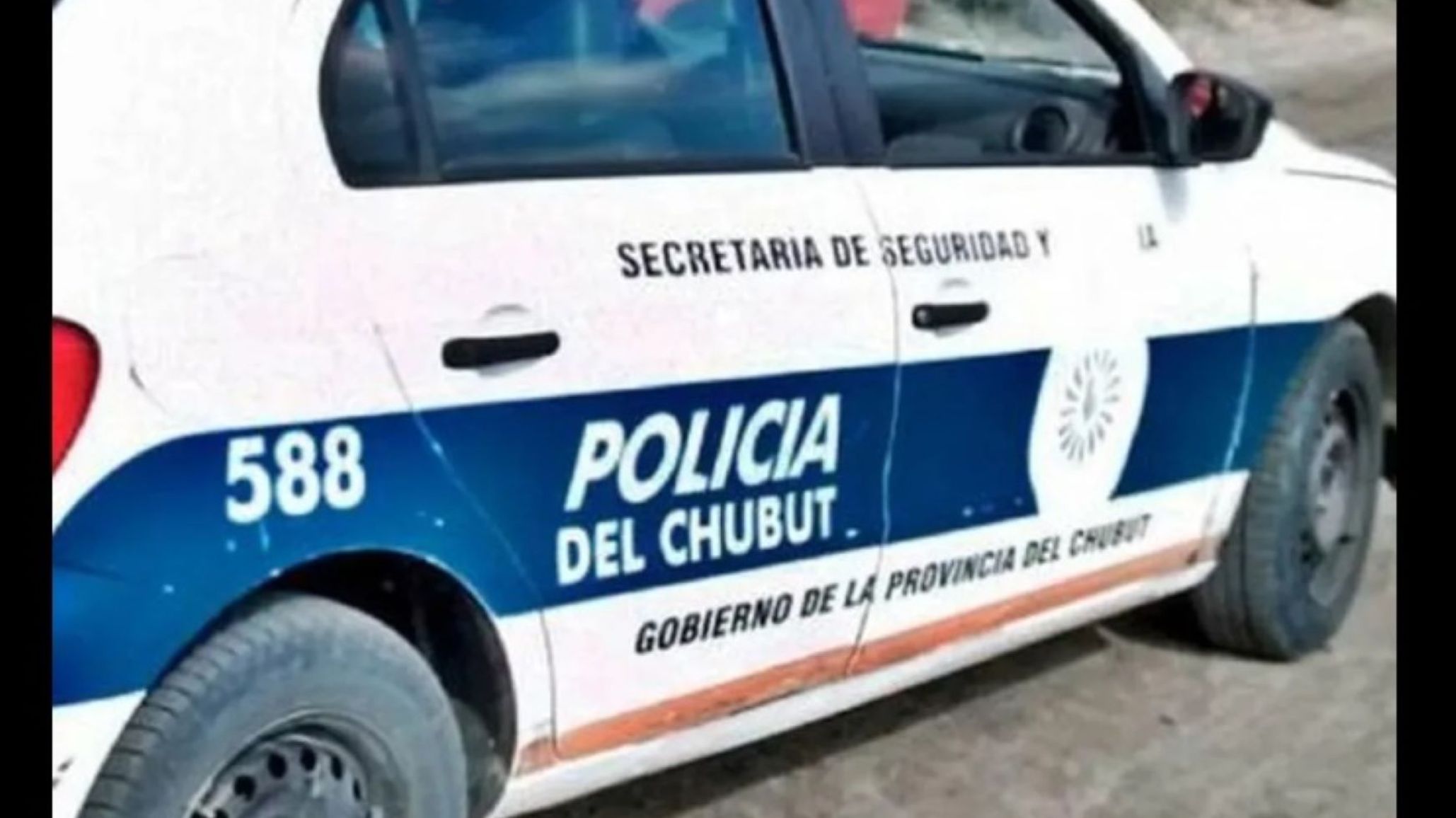 Iba ebrio en su camioneta, tenía un cuchillo y agredió a su hijo