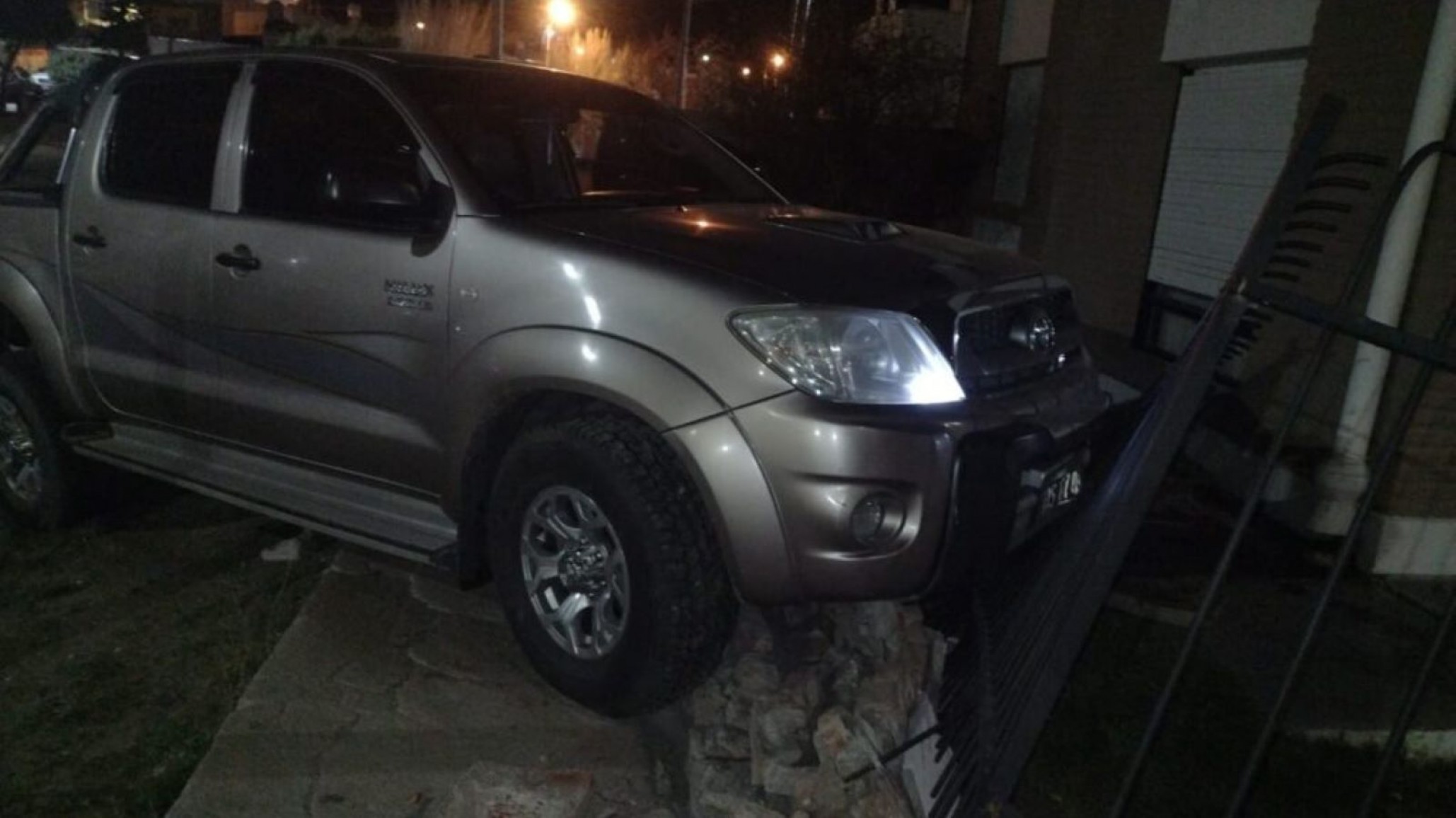 Chocó su camioneta contra una vivienda “tenía 2.16 g/l de alcohol en sangre”