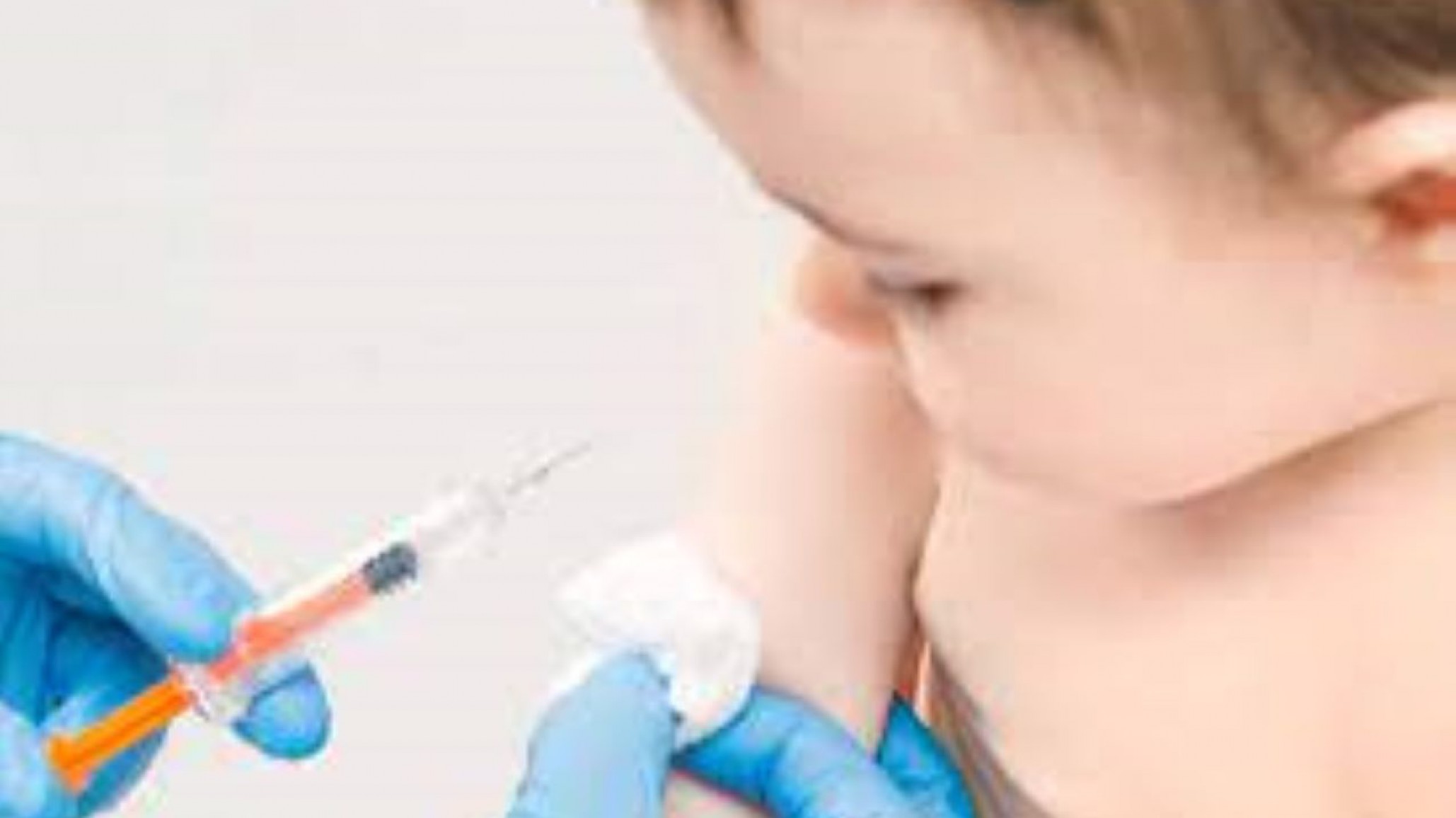 Piden a familias que refuercen vacunación antigripal de niños y niñas de 6 a 24 meses