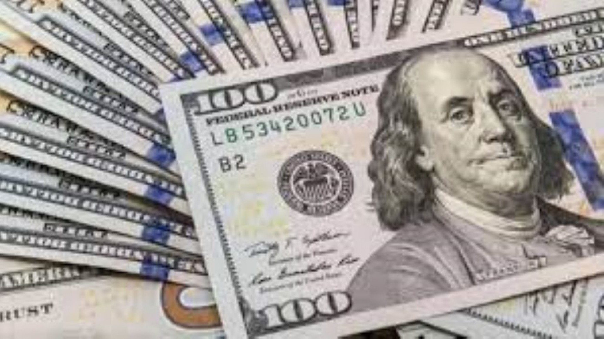 El dólar blue tuvo saltos y cotiza en valores inéditos