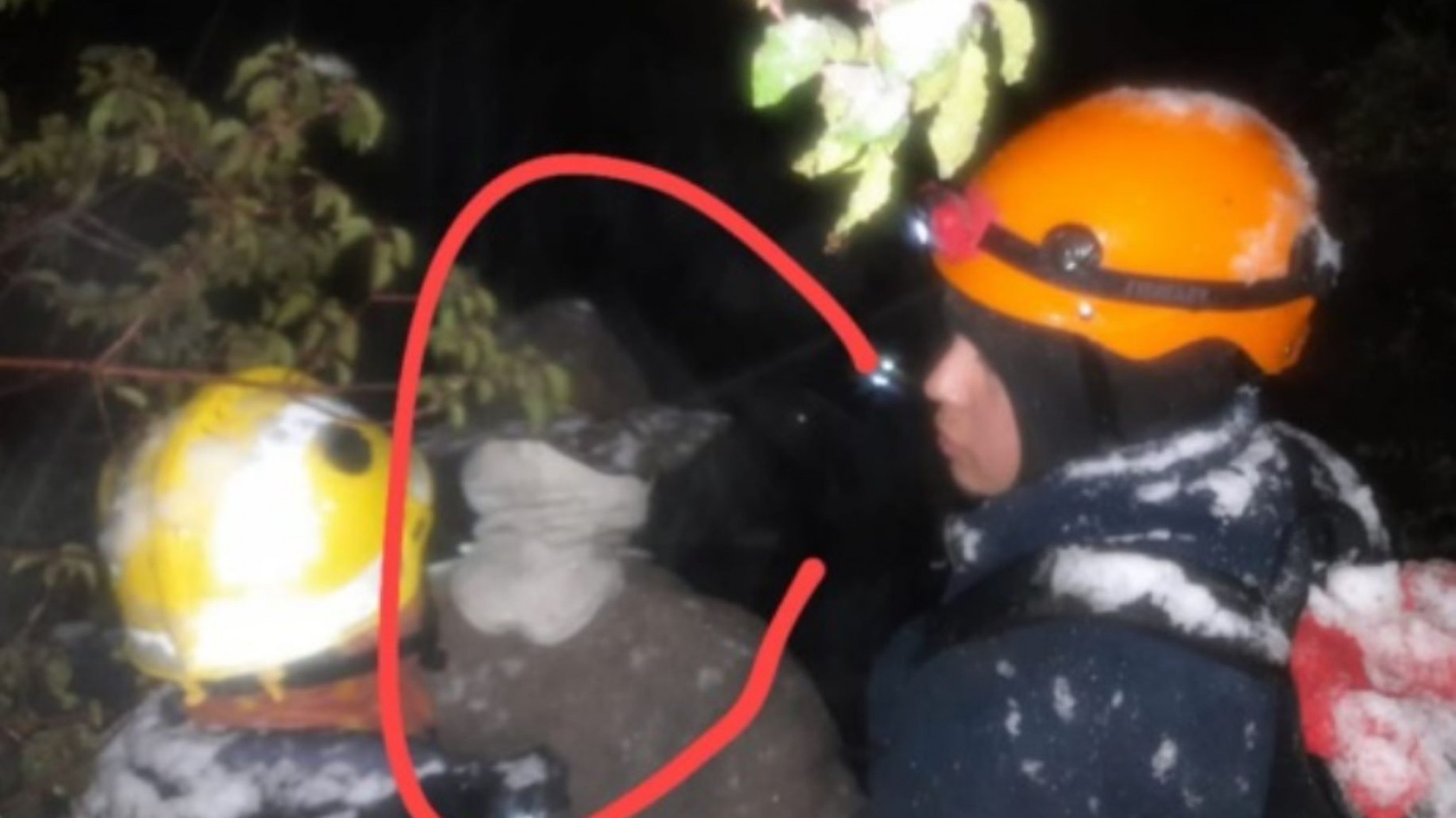 Un hombre de 76 años fue rescatado tras 24 horas perdido en el cerro Currumahuida