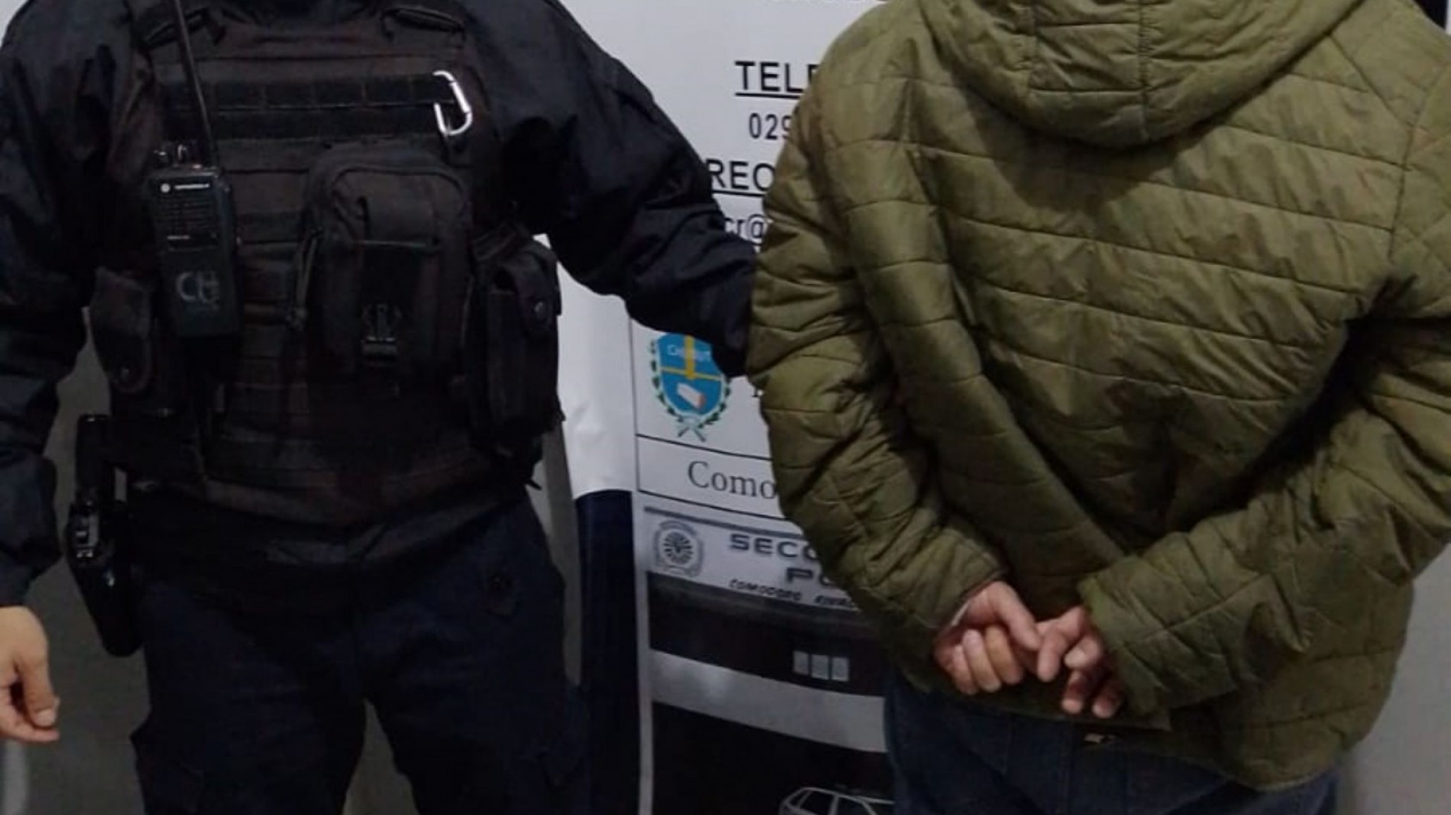 Quedó detenido mientras paseaba por la vía pública “tenía pedido de captura”