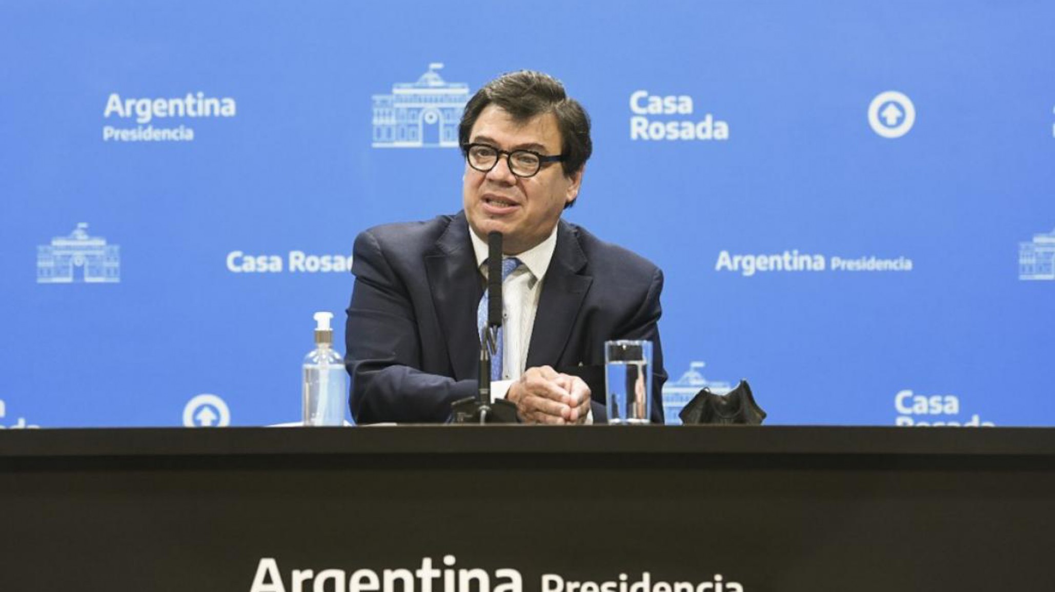 El ministro de Trabajo aseguró que “si los salarios se quedan atrasados respecto a la inflación” reabrirán paritarias