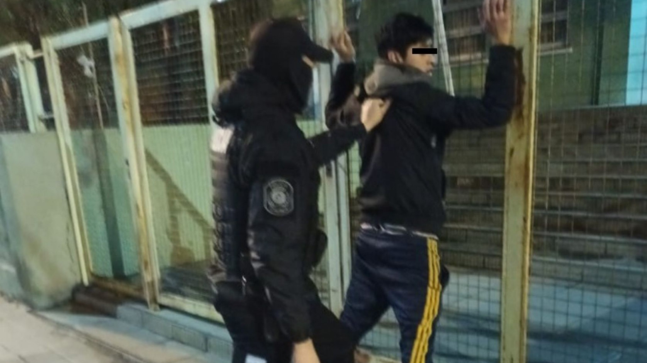 Golpeó a hombre en pleno centro y lo dejó con una hemorragia cerebral