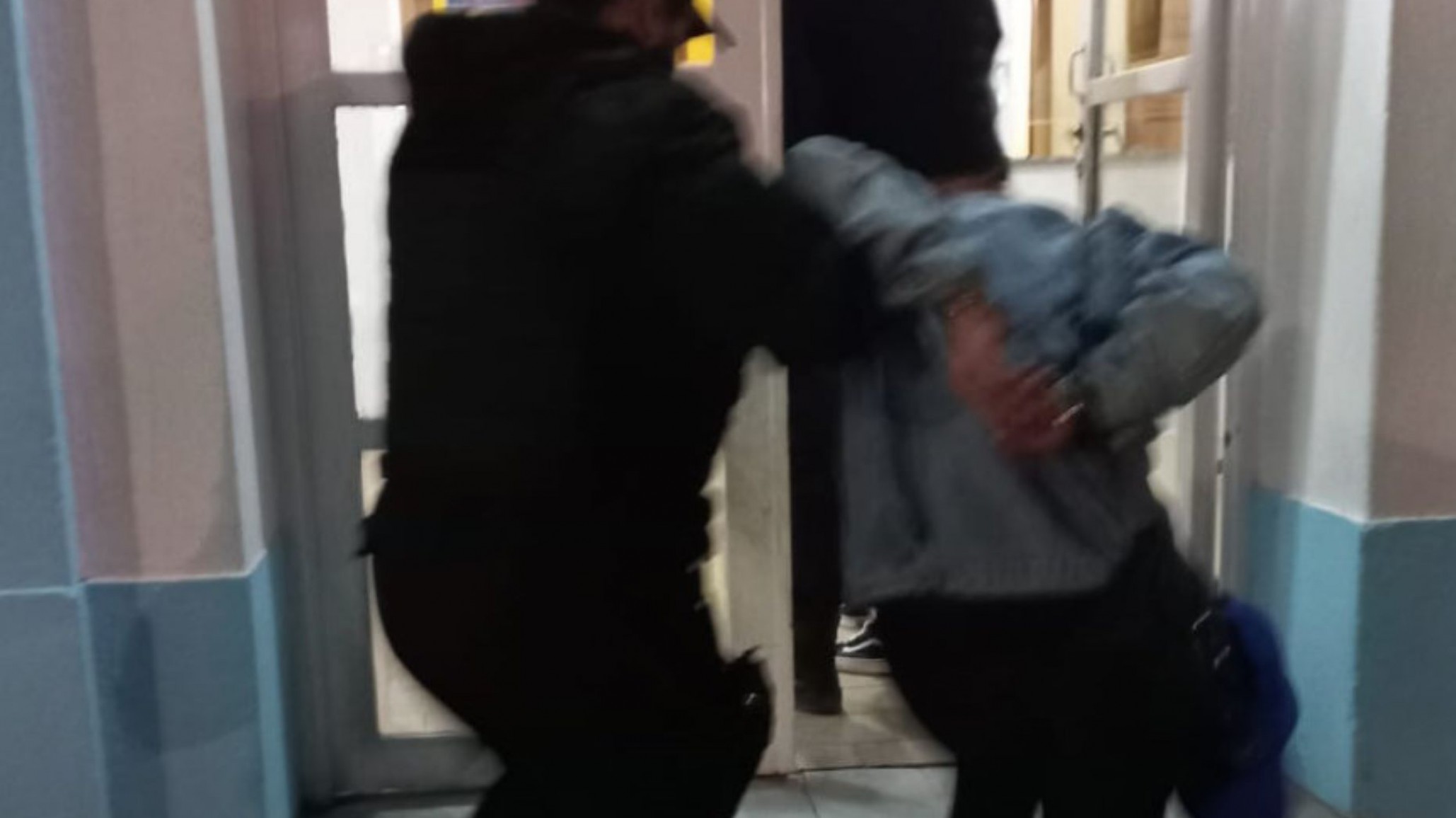 Detuvieron a 3 mujeres por disturbios en un pub