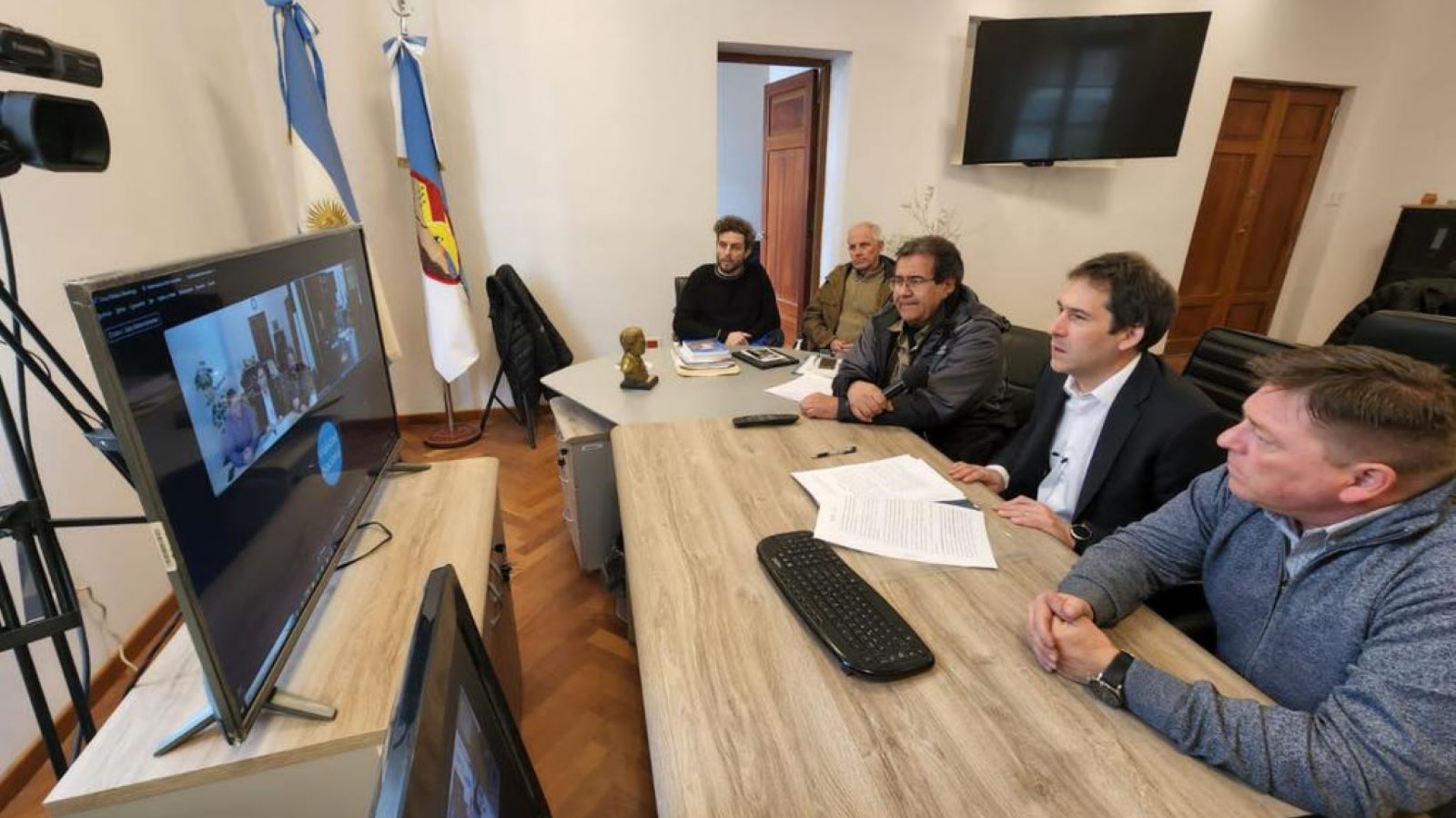 Camino Petrolero: Luque rubricó convenio con Nación para financiar la pavimentación