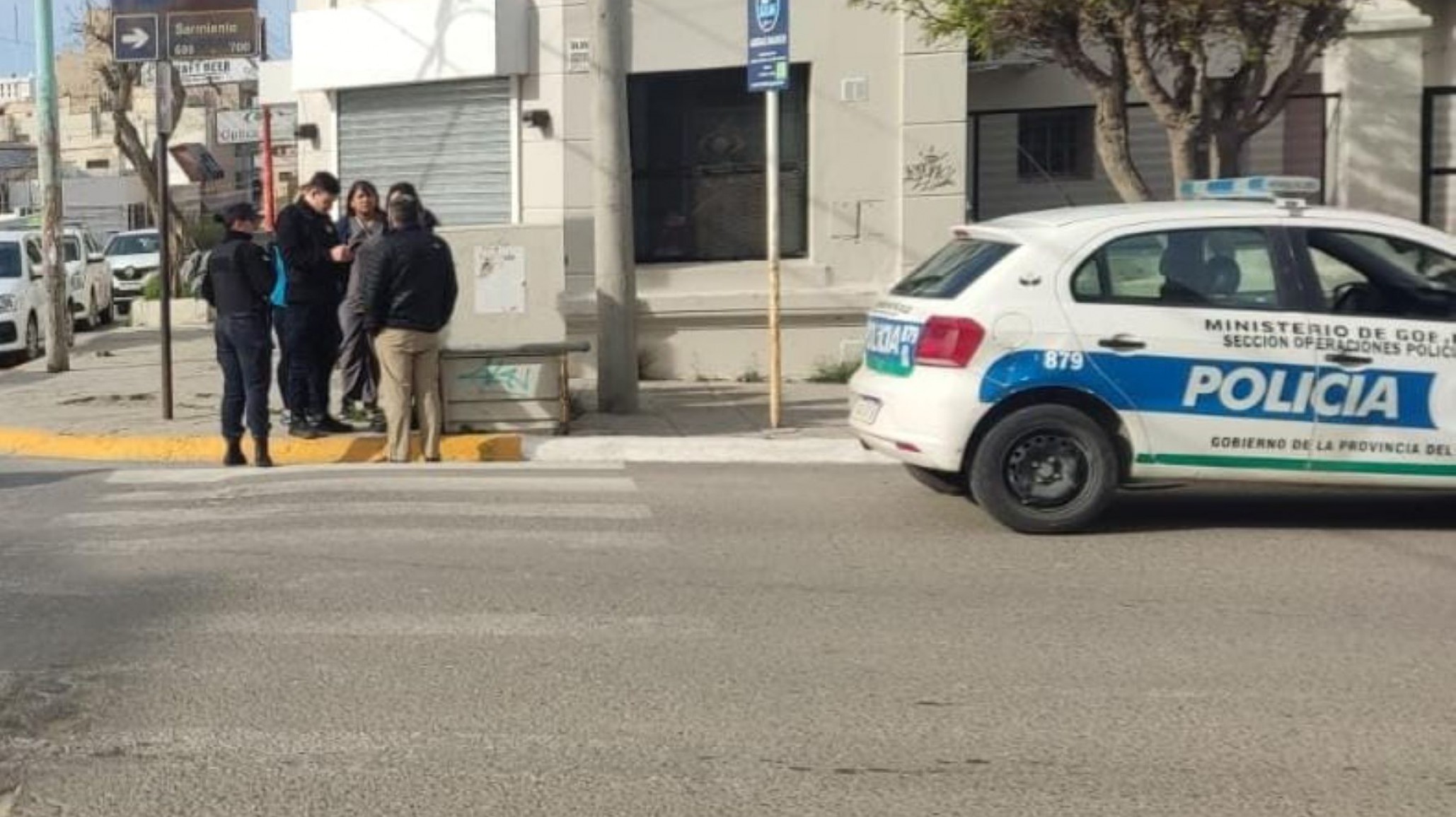 Buscan a conductor que atropelló a una mujer y se escapó