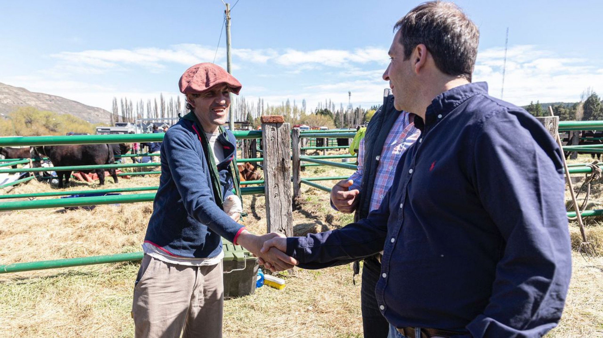 Luque recorrió la 45° Expo Rural de Esquel en el Día del Trabajador Rural