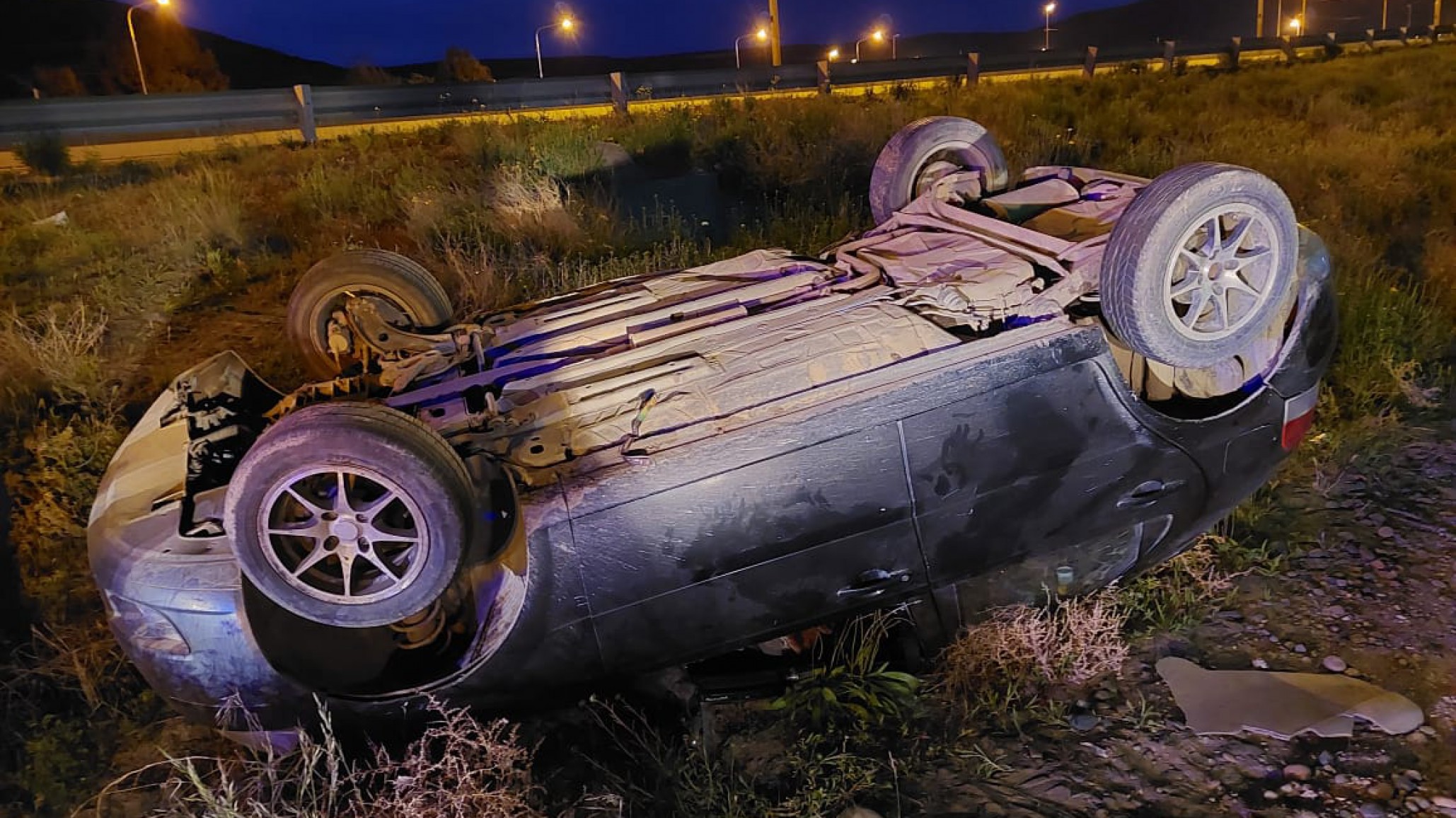 Vuelco en ruta 3 y 26: una pareja resultó lesionada