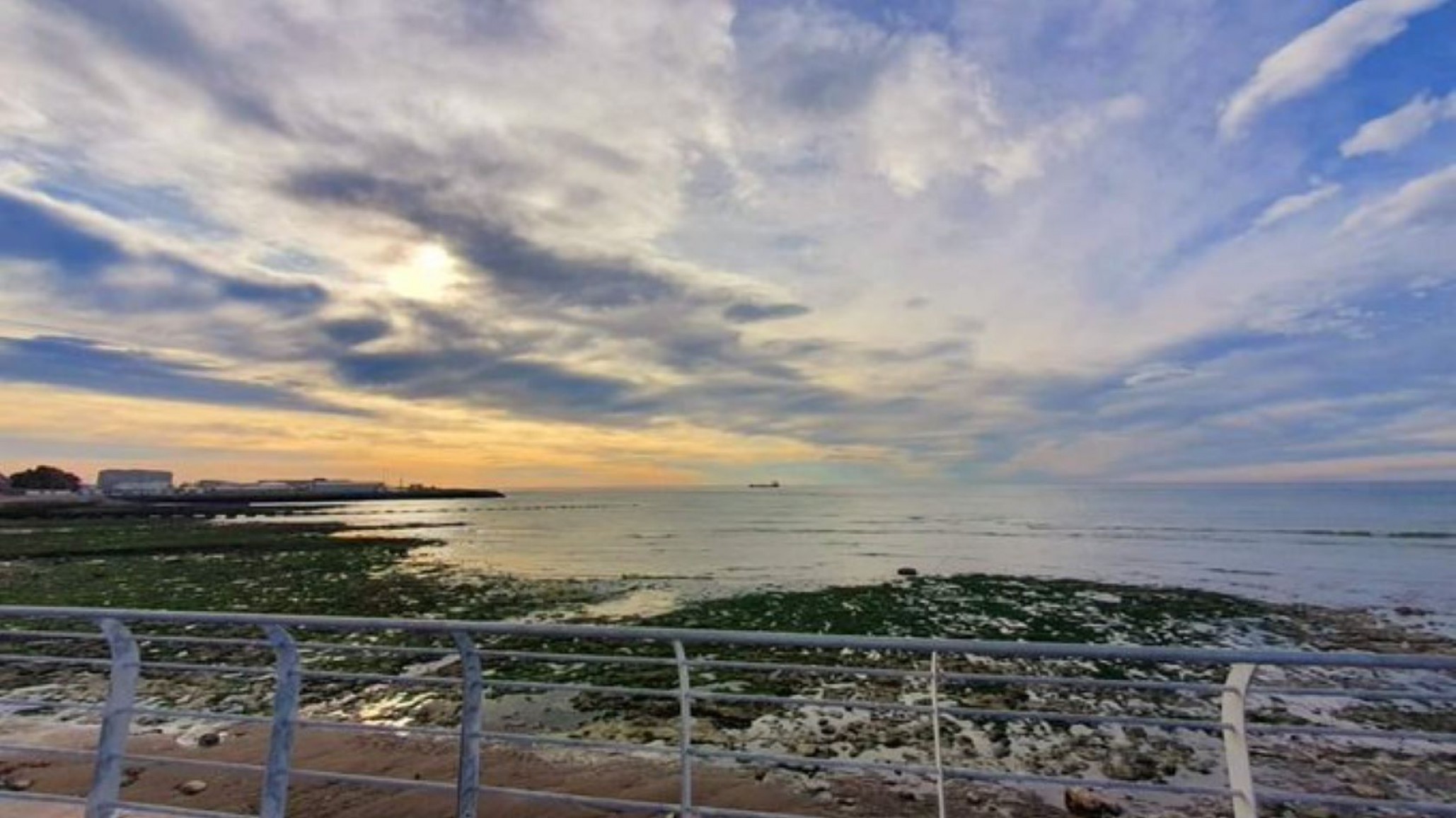 El SMN indica que la temperatura máxima llegará a 24º.