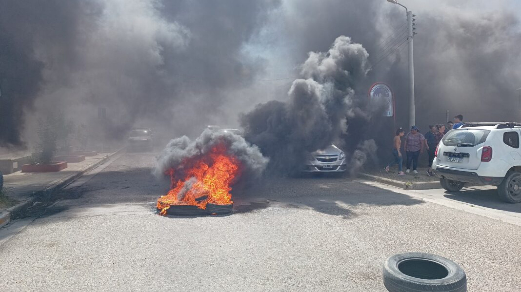 Jardín 406: atacaron auto de directora y pidieron un fiscal