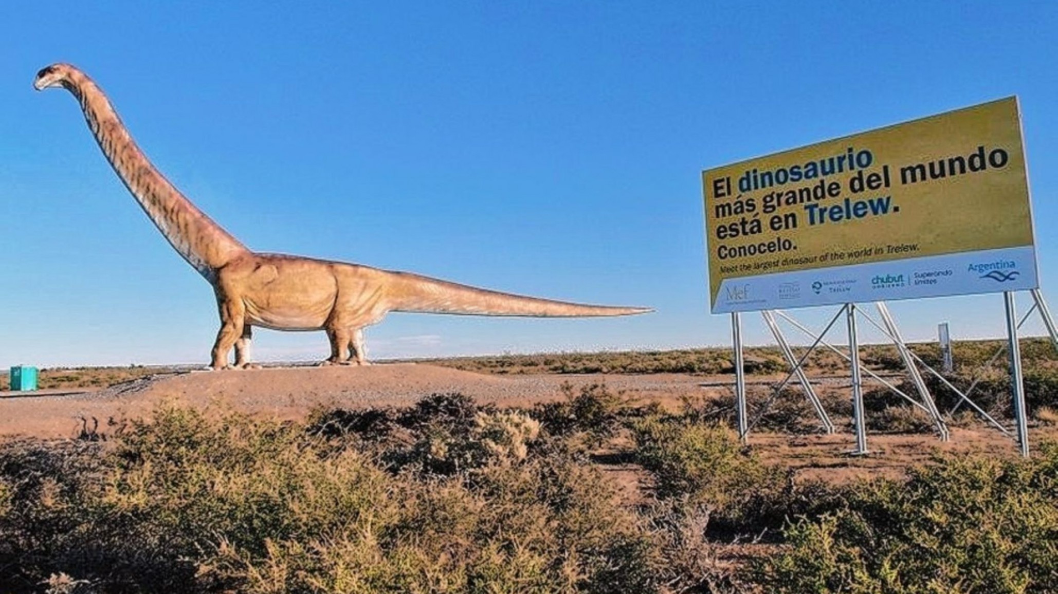 Otra vez robaron a turistas mientras se sacaban una foto en Trelew